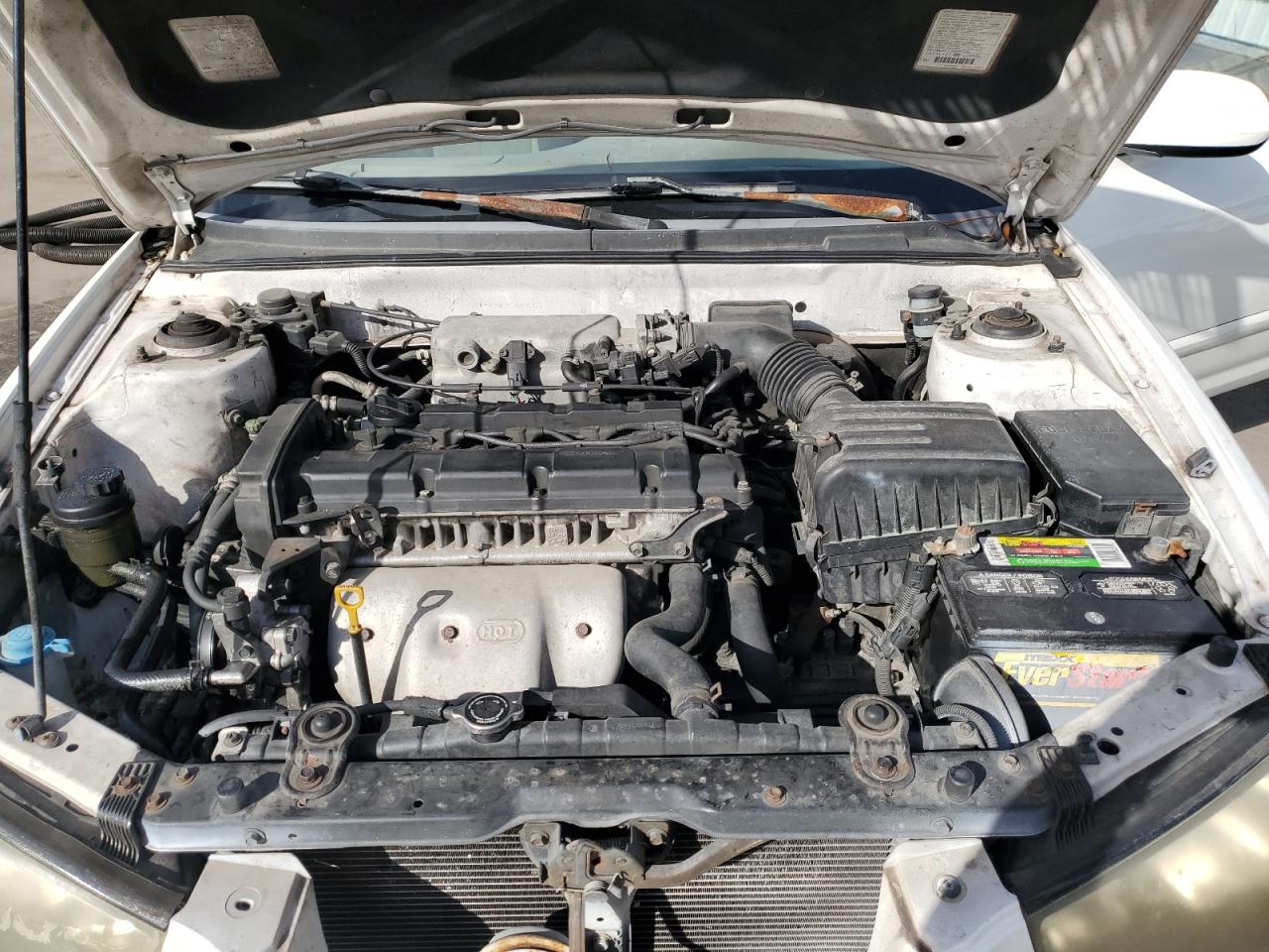 2002 Hyundai Elantra - Image 11