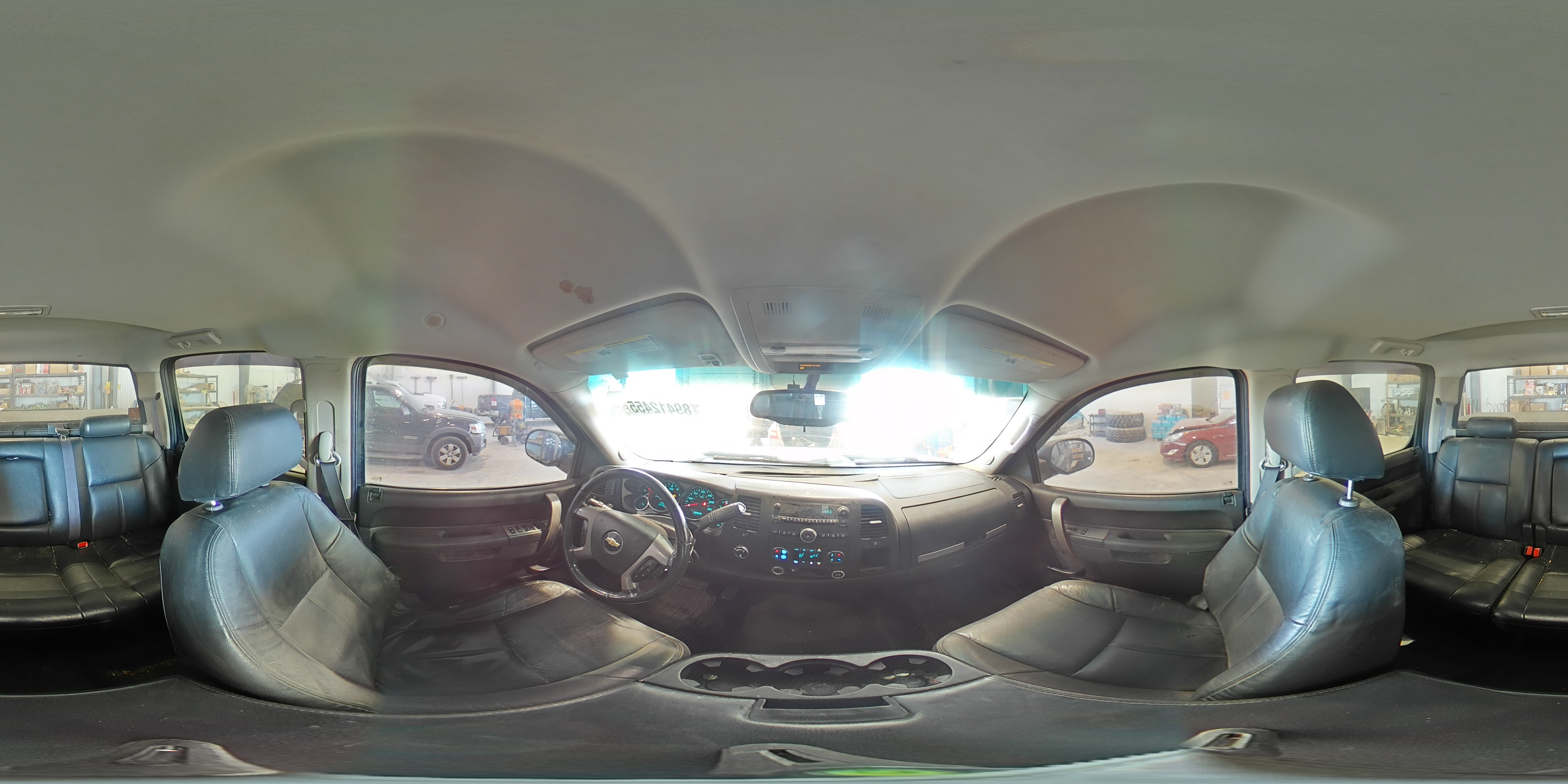 2011 Chevrolet Silverado - Image 13