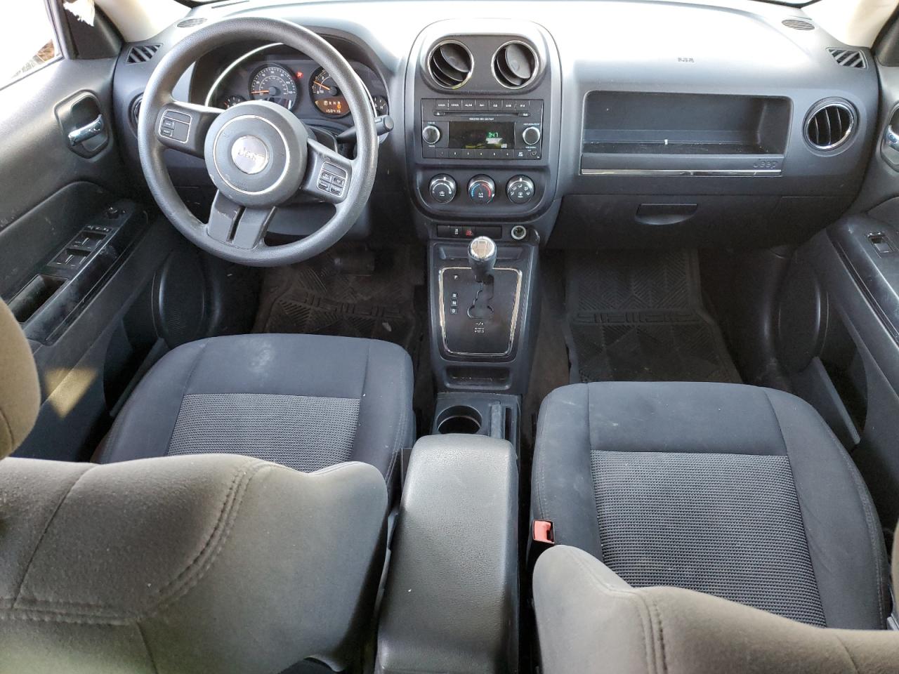 2015 Jeep Liberty (Patriot) - Image 8