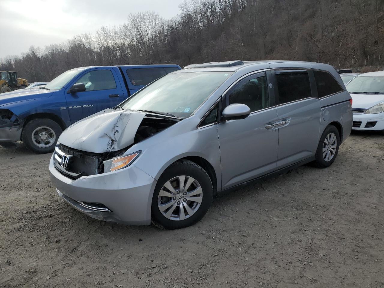 5FNRL5H6XHB013355 2017 HONDA ODYSSEY - Image 1