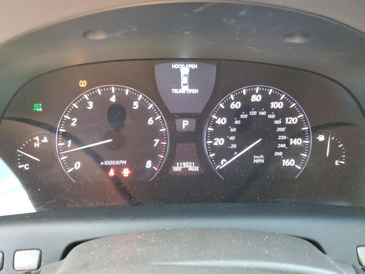 2010 Lexus LS - Image 9