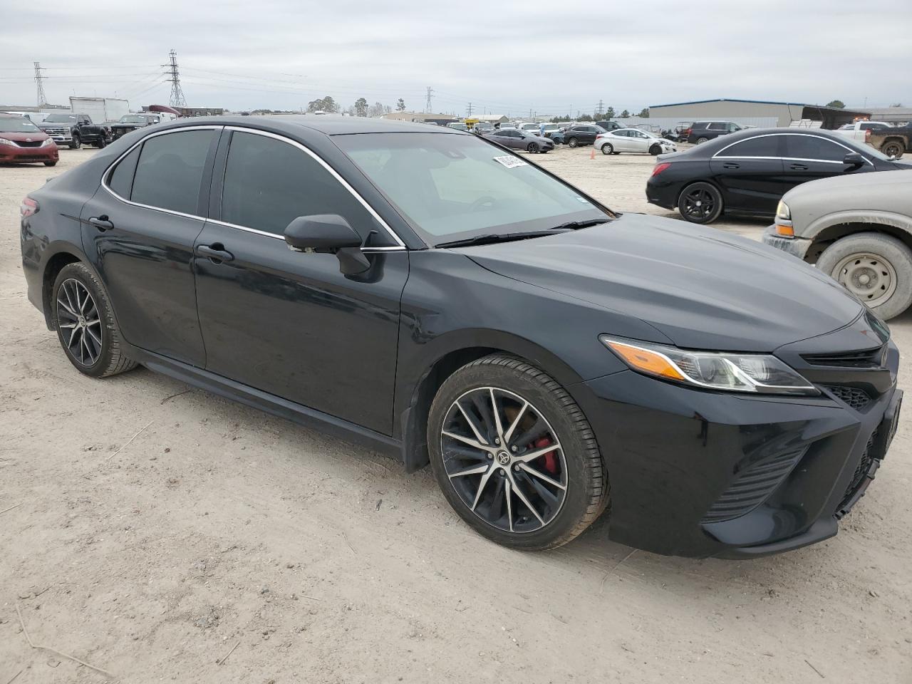 2019 Toyota Camry - Image 4