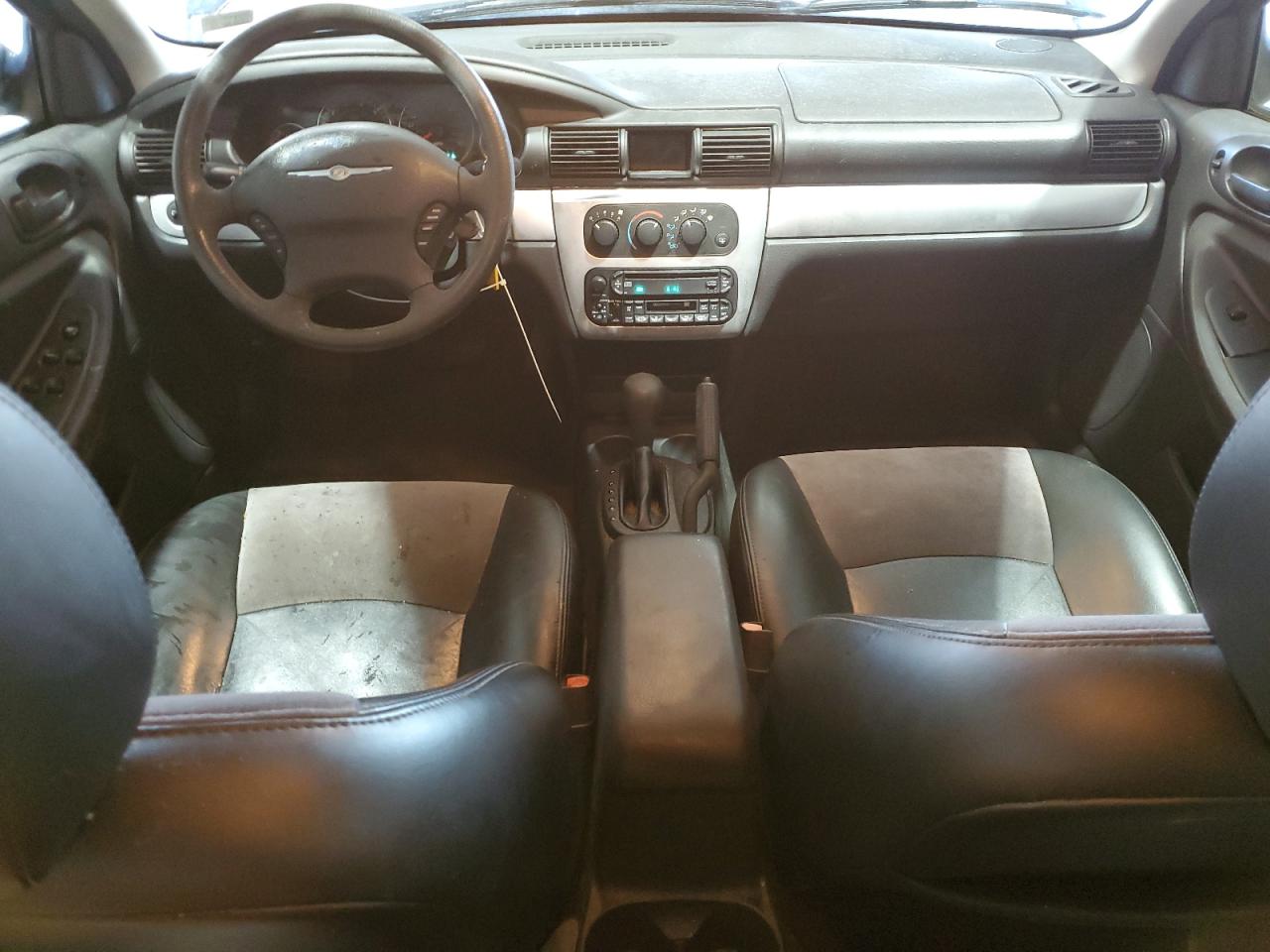 2005 Chrysler Sebring - Image 8