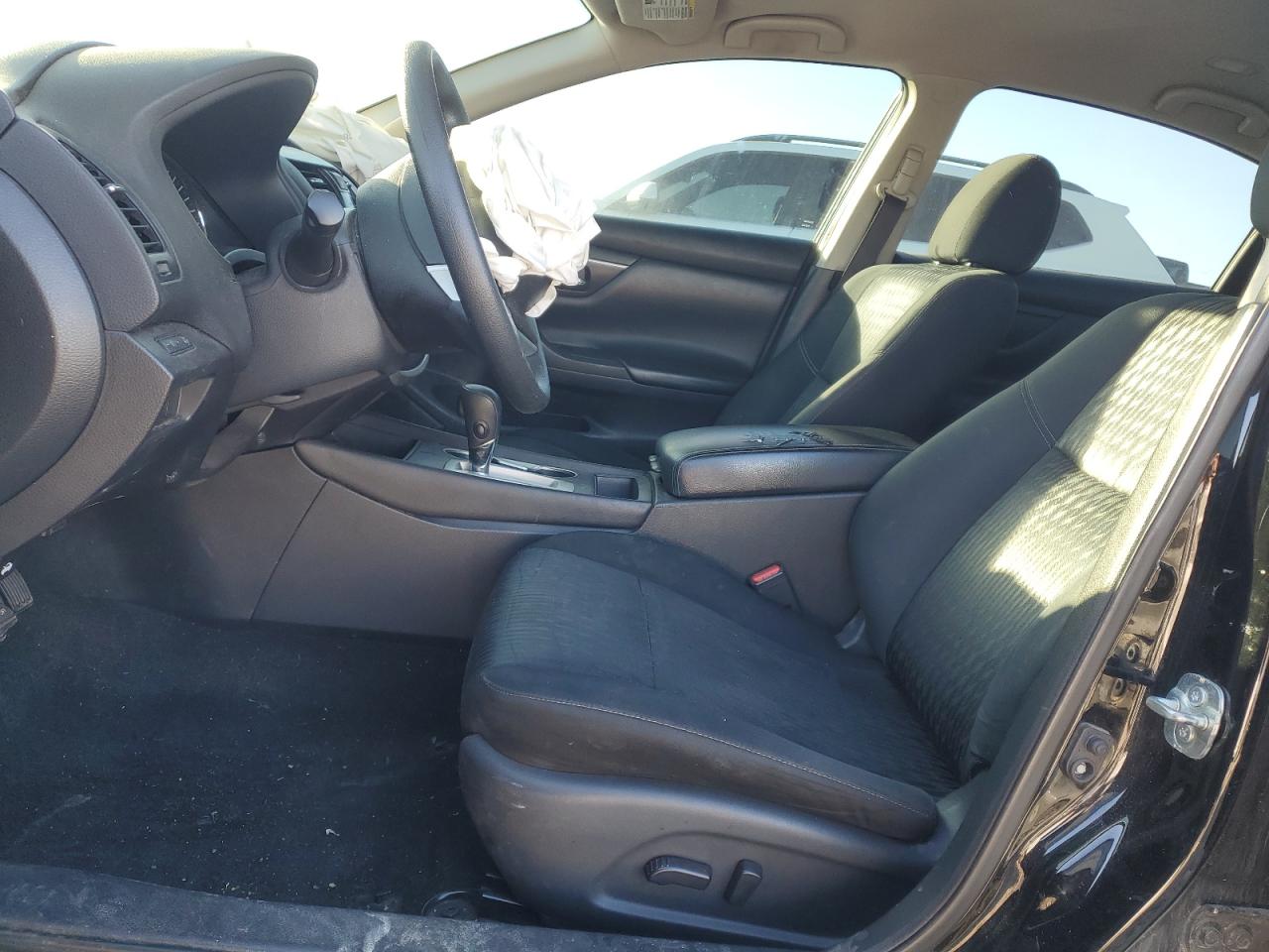 2018 Nissan Altima - Image 7