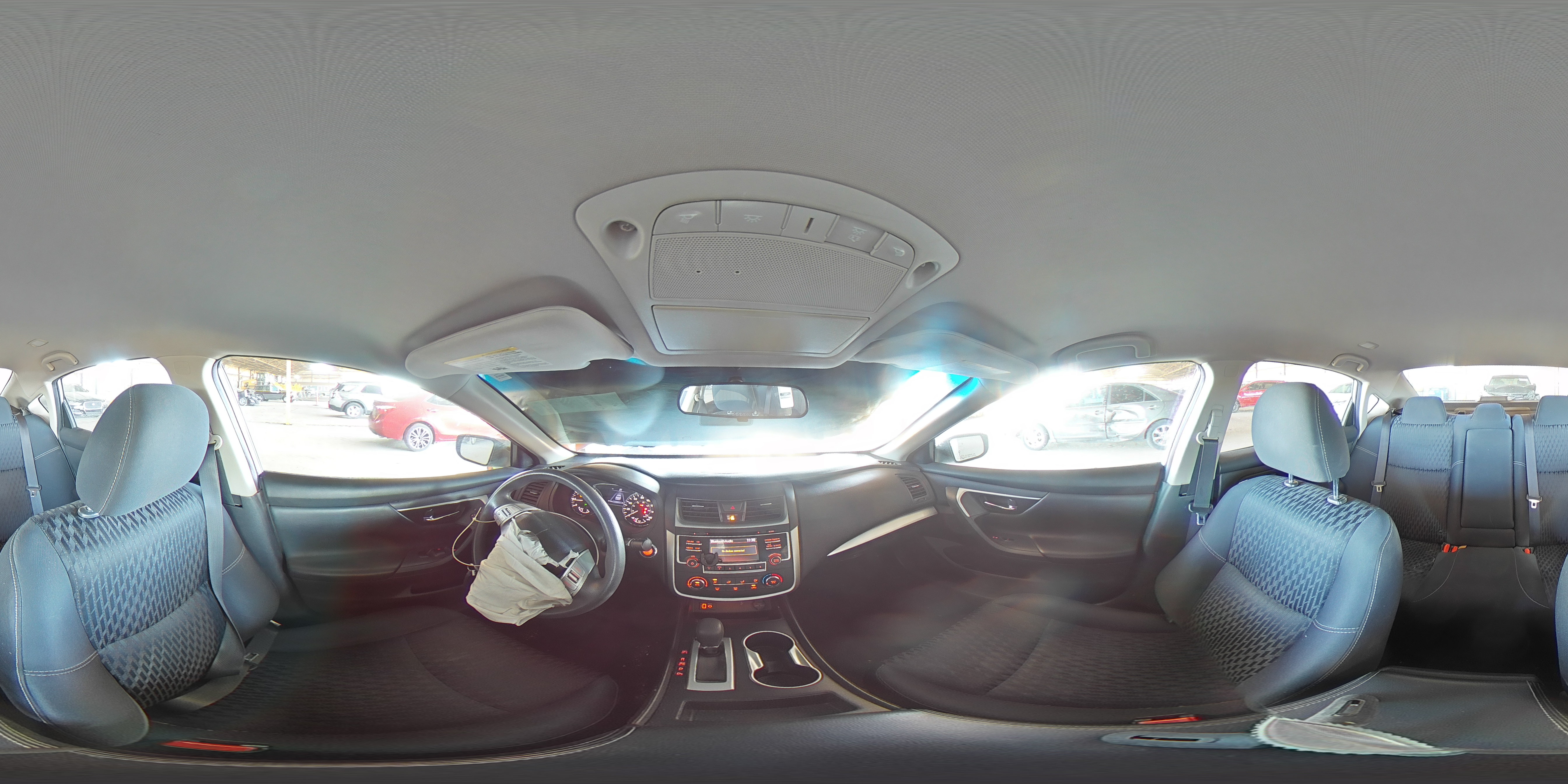 2017 Nissan Altima - Image 12