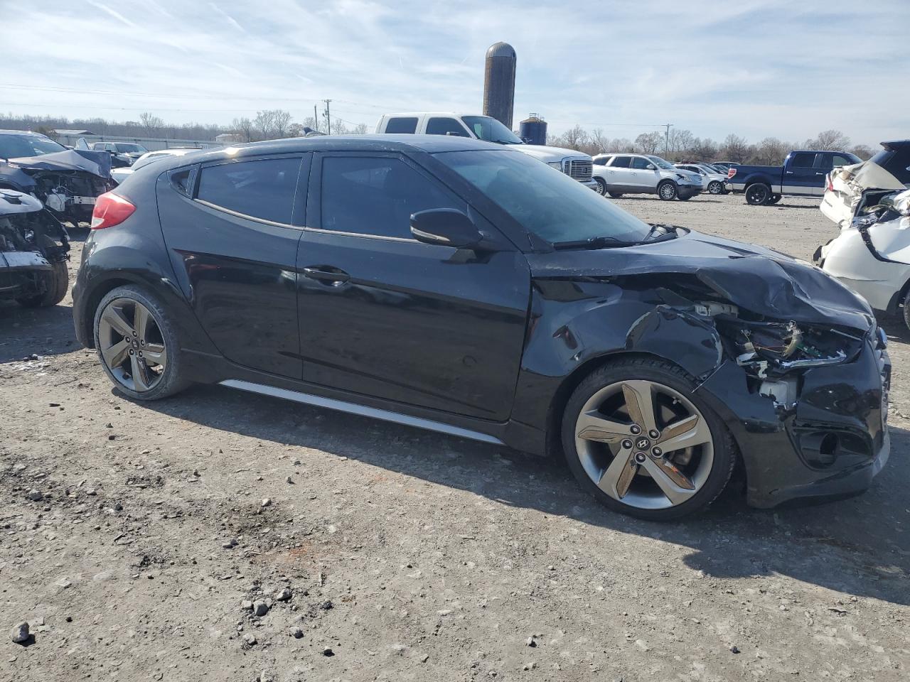 2013 Hyundai Veloster - Image 4