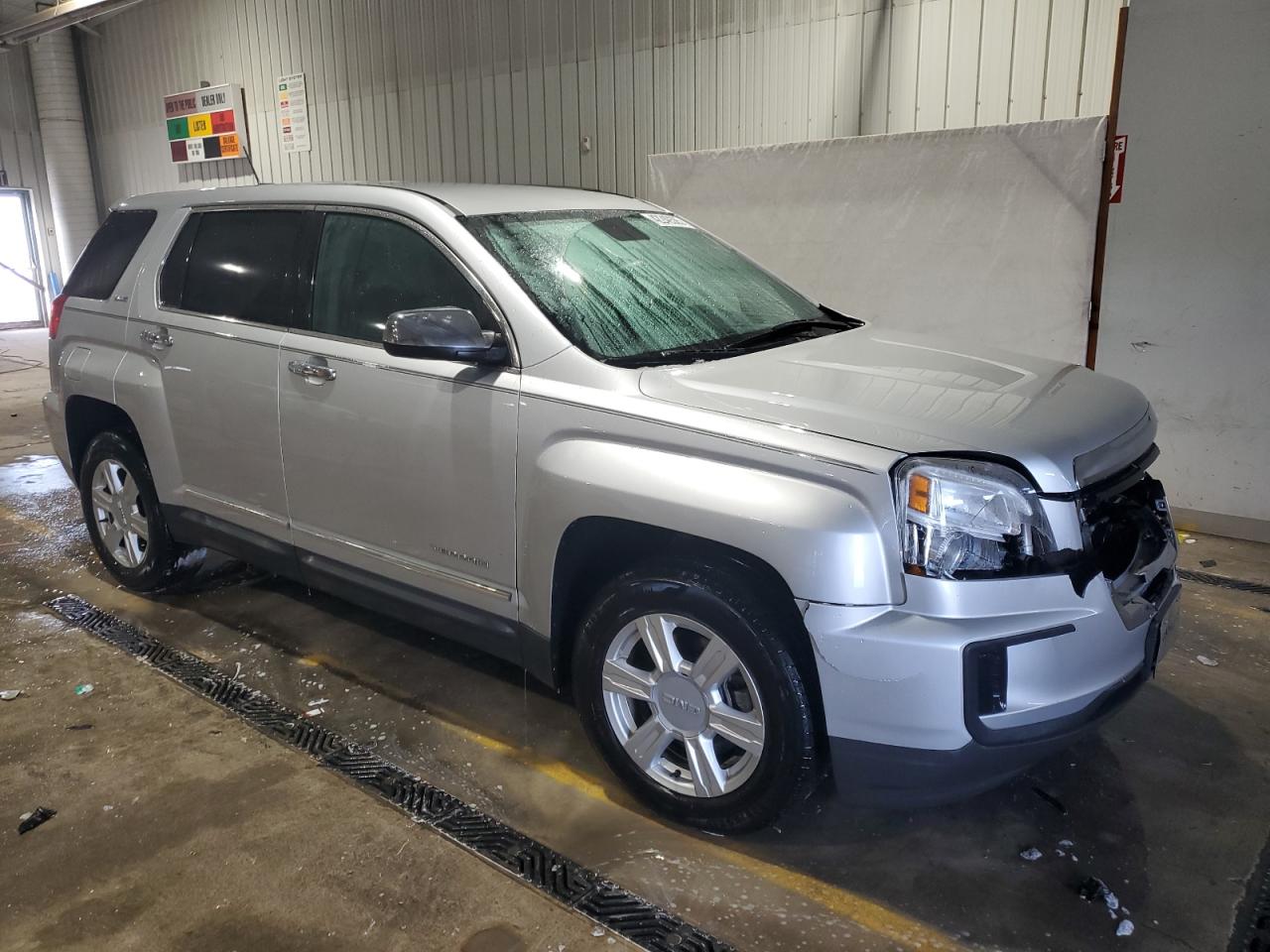 2016 GMC Terrain - Image 4