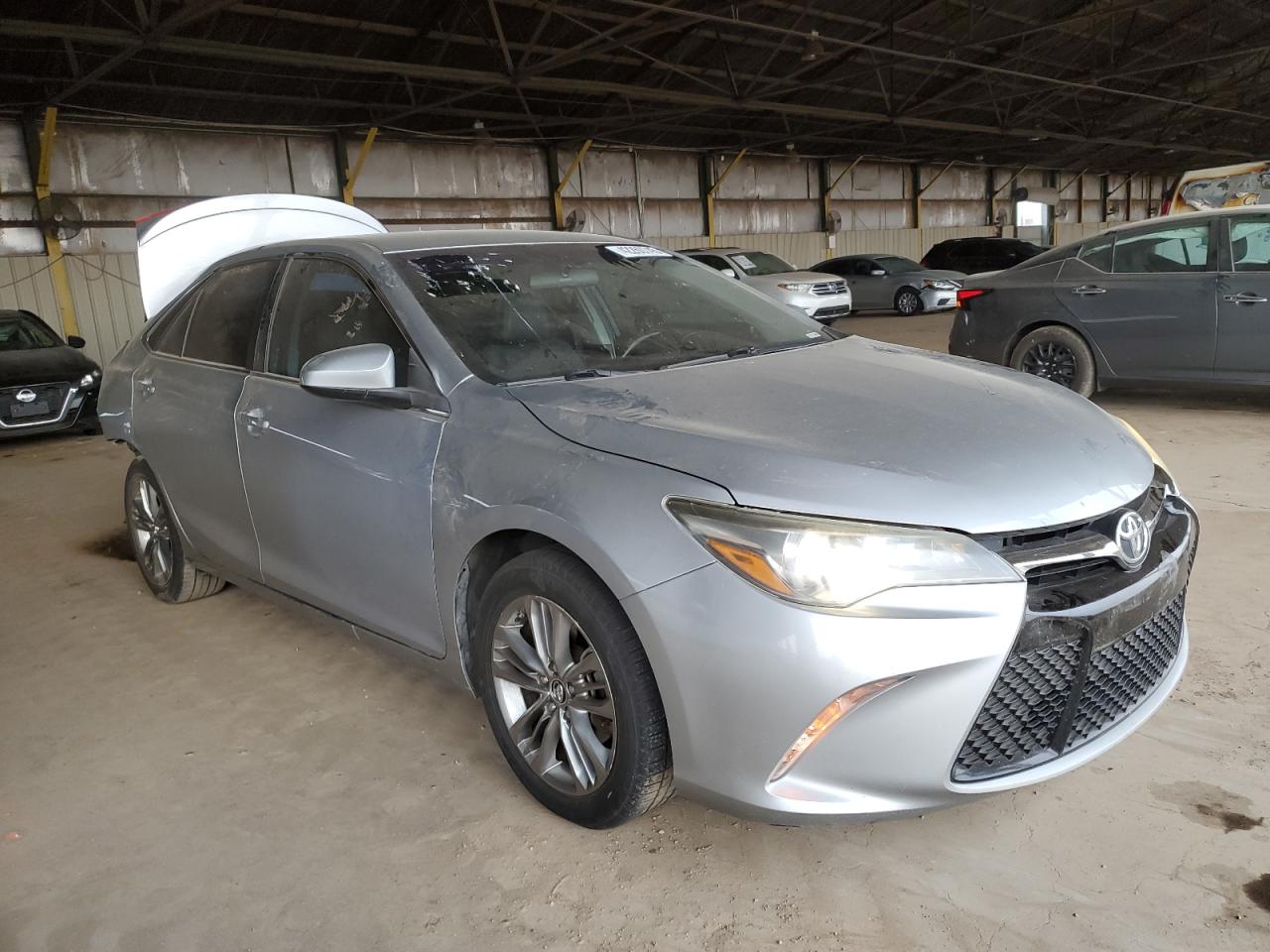 2016 Toyota Camry - Image 4