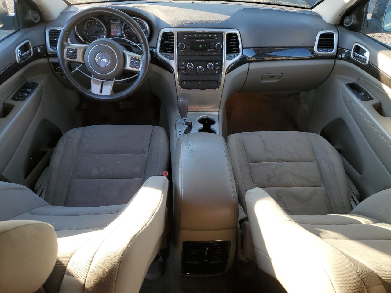 2012 Jeep Grand Cherokee - Image 8