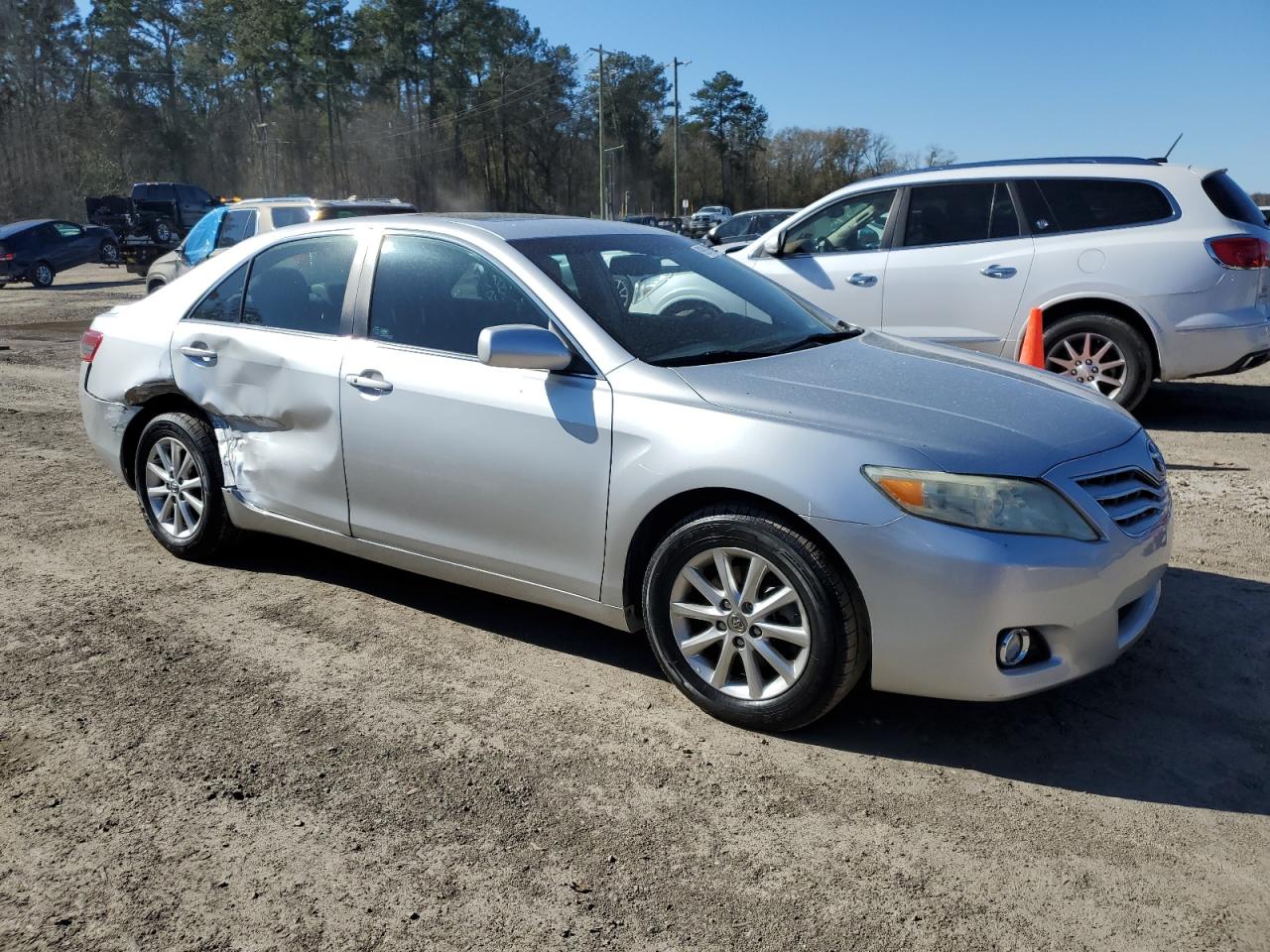 2011 Toyota Camry - Image 4