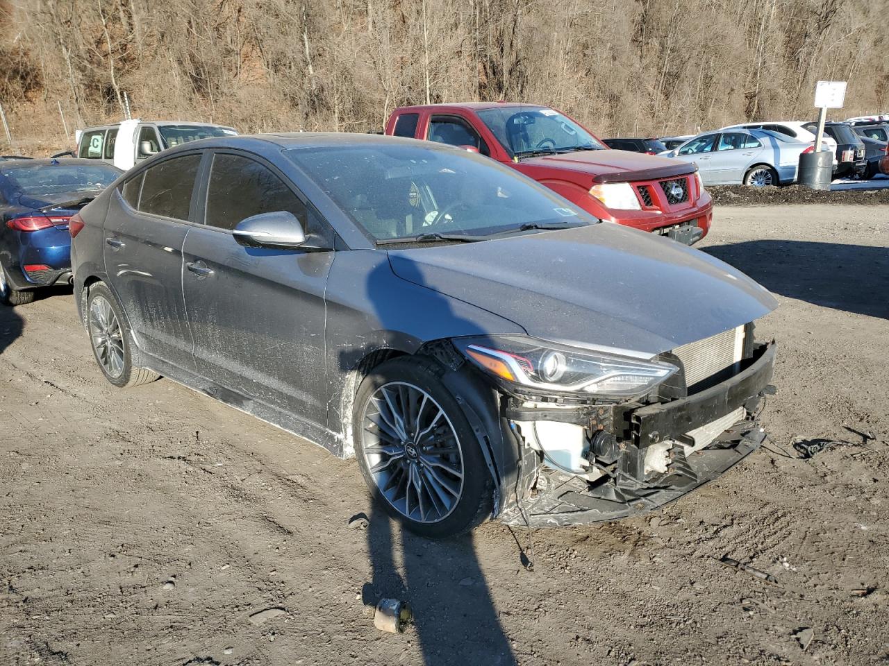 2018 Hyundai Elantra - Image 4