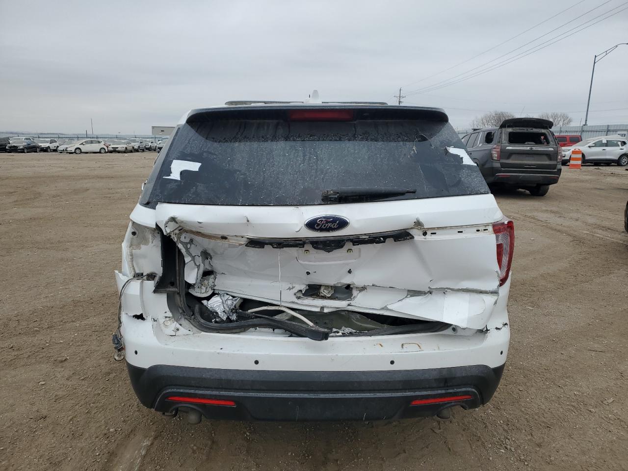 2016 Ford Explorer - Image 6