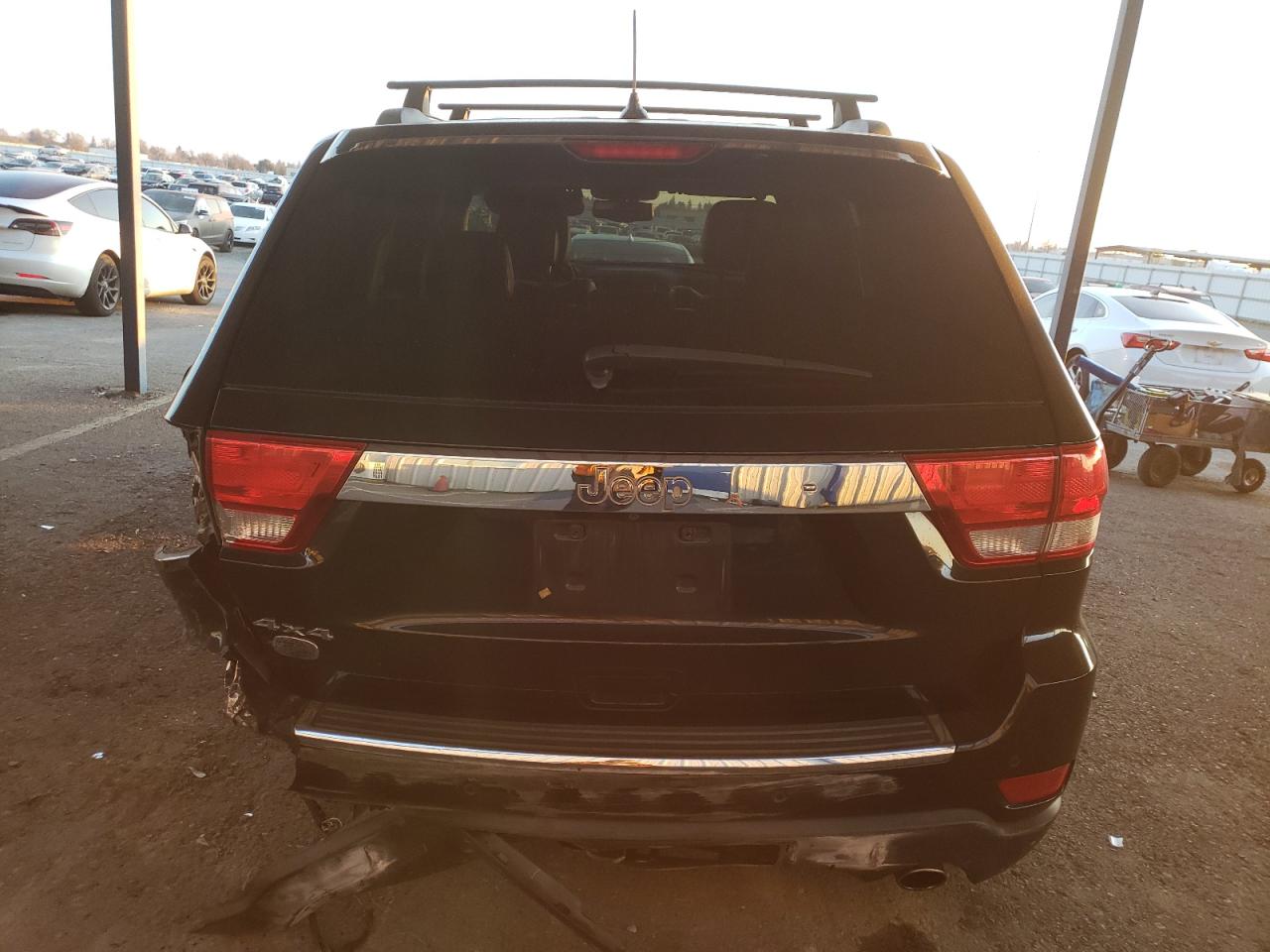 2013 Jeep Grand Cherokee - Image 6