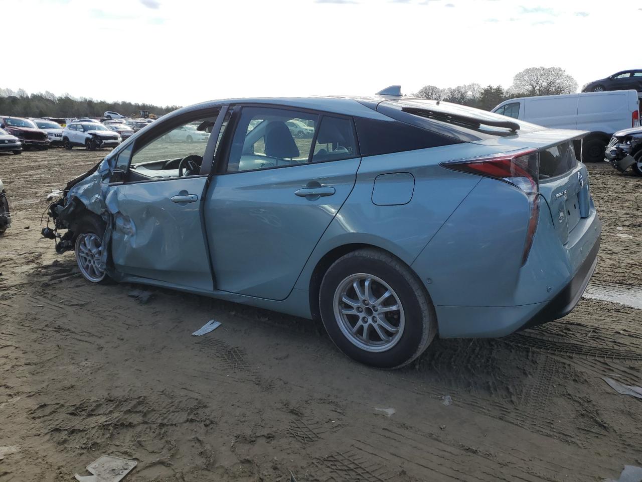 2018 Toyota Prius - Image 2
