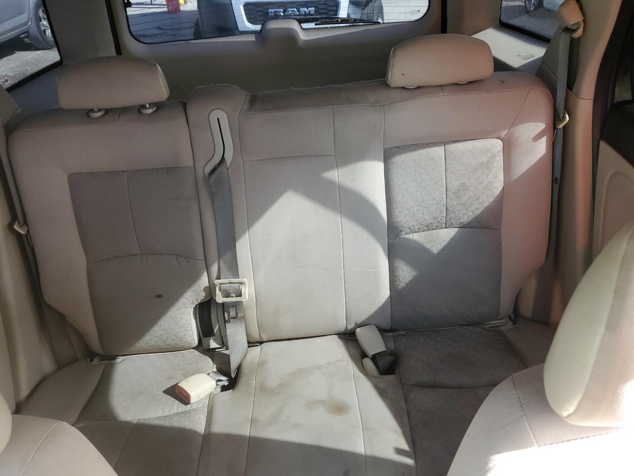 2006 Saturn VUE - Image 10