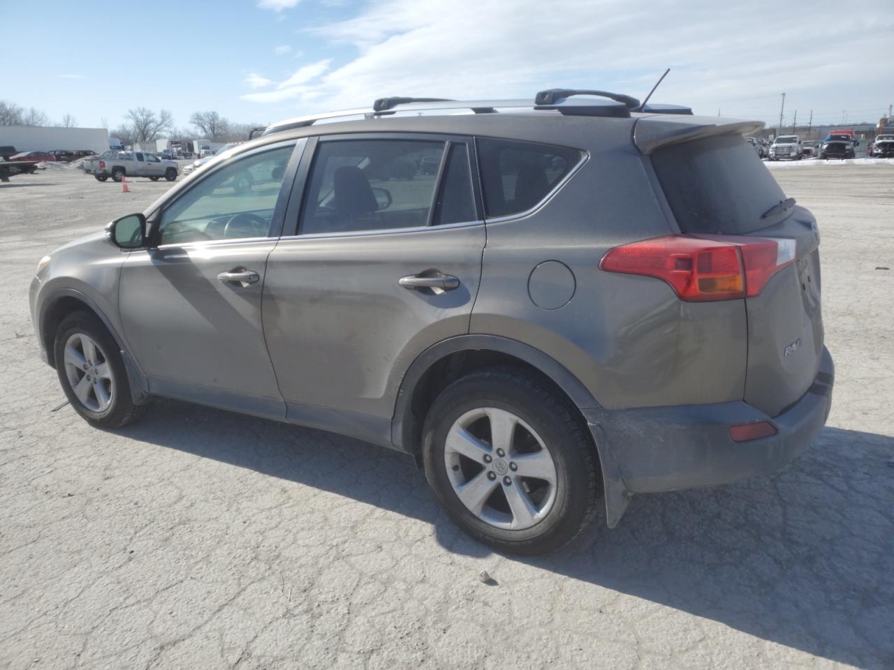 2013 Toyota RAV 4 - Image 2