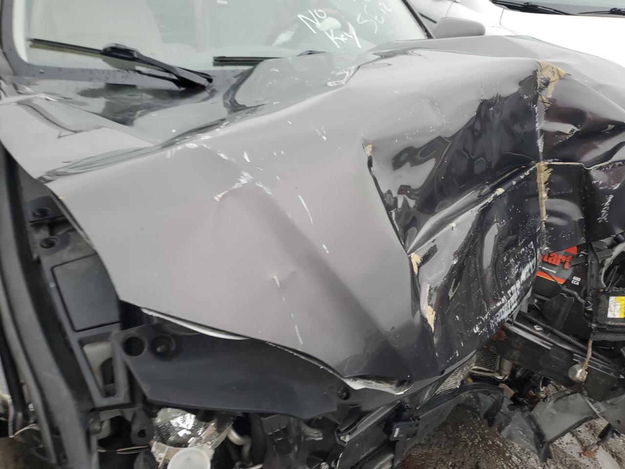 2012 Lexus ES - Image 11