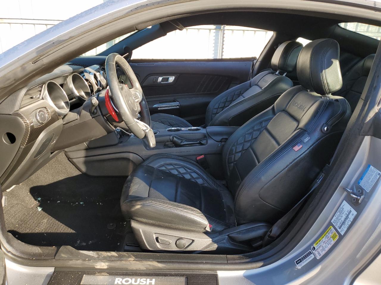 2020 Ford Mustang - Image 7