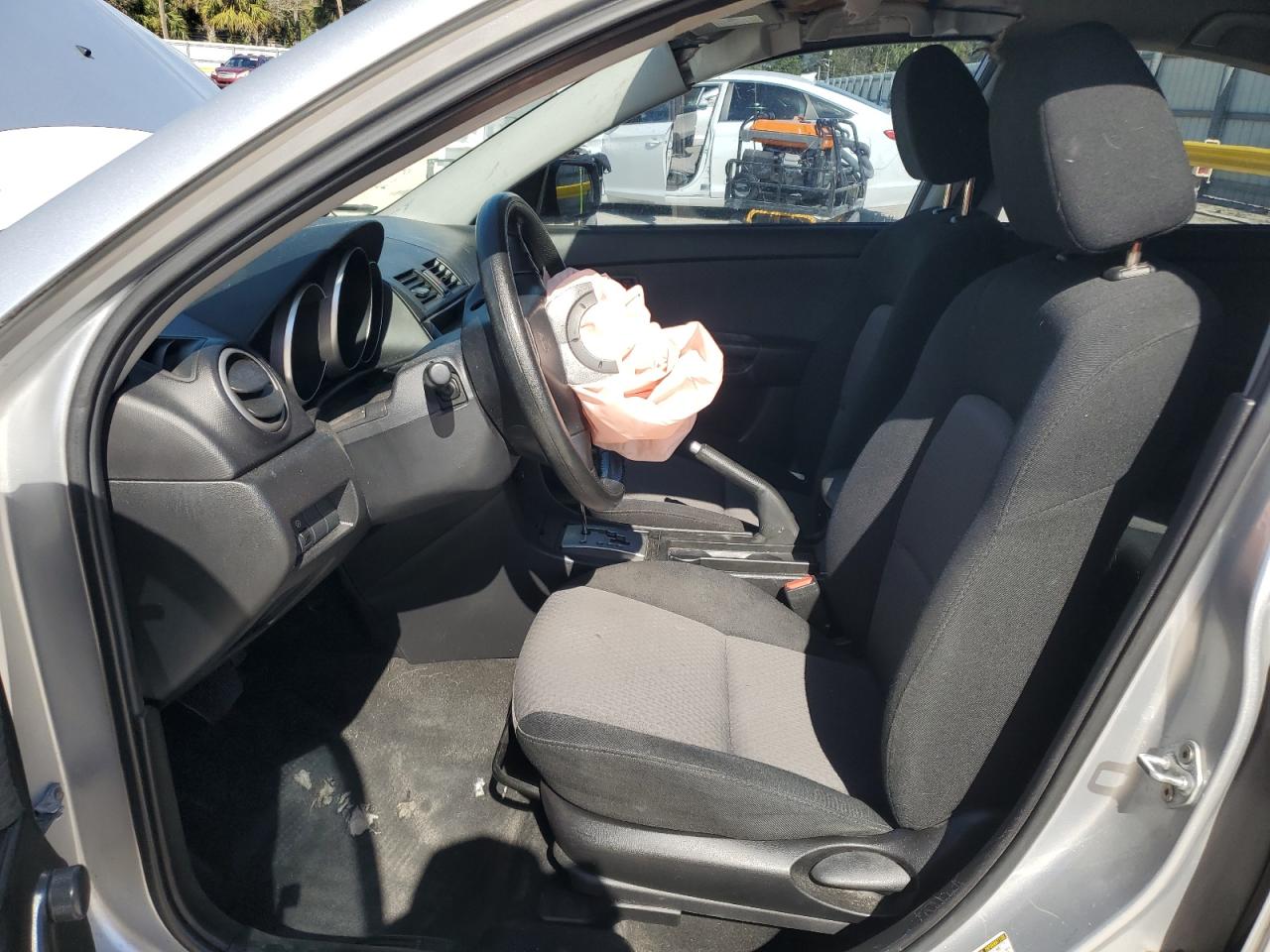 2006 Mazda 3 - Image 7
