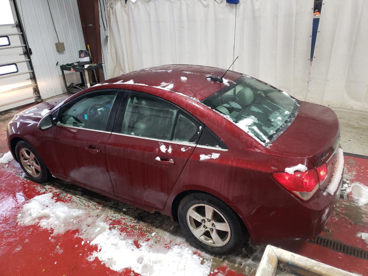 2015 Chevrolet Cruze - Image 2