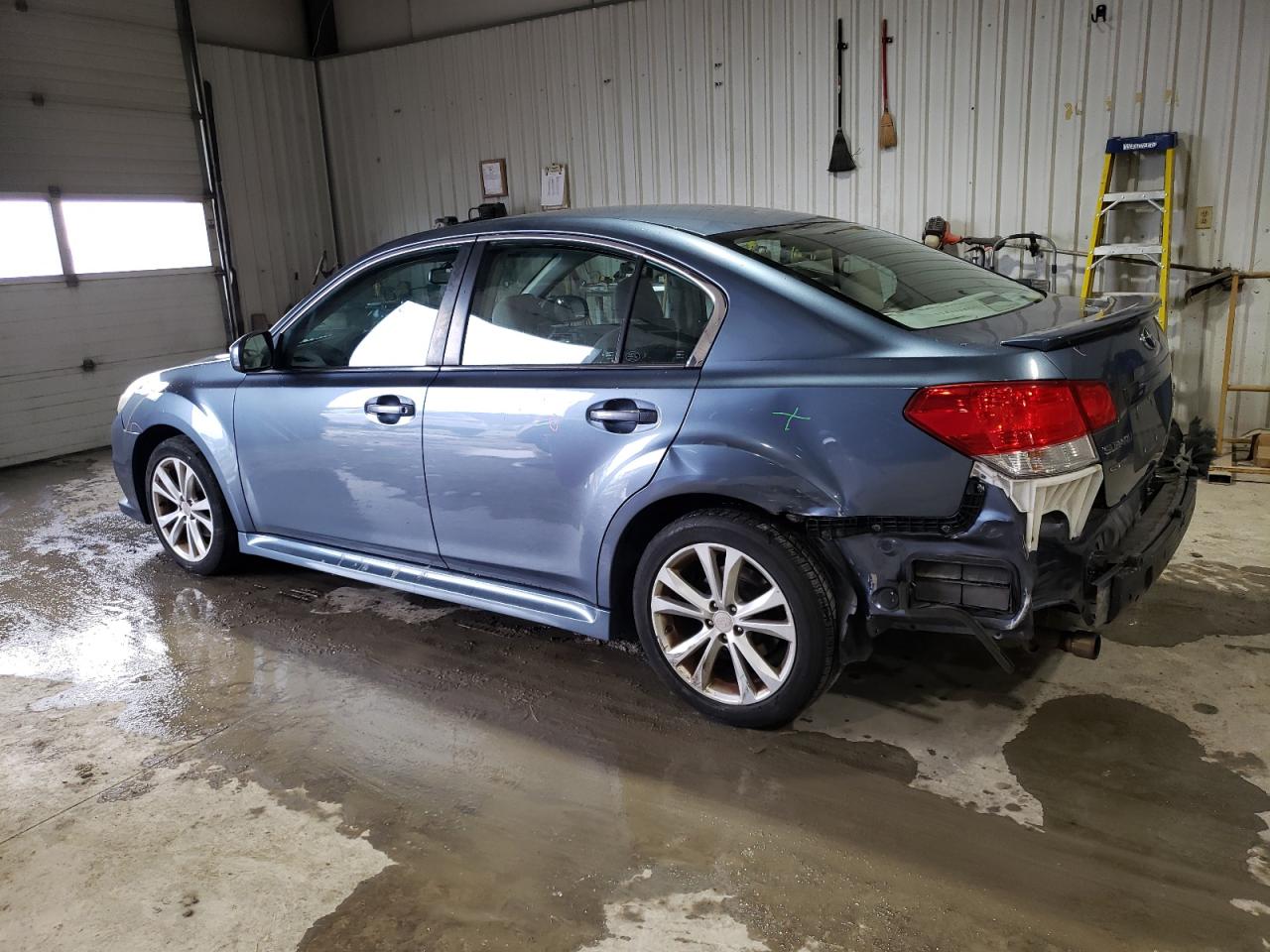 VIN 4S3BMCC67D3036125 2013 SUBARU LEGACY no.2