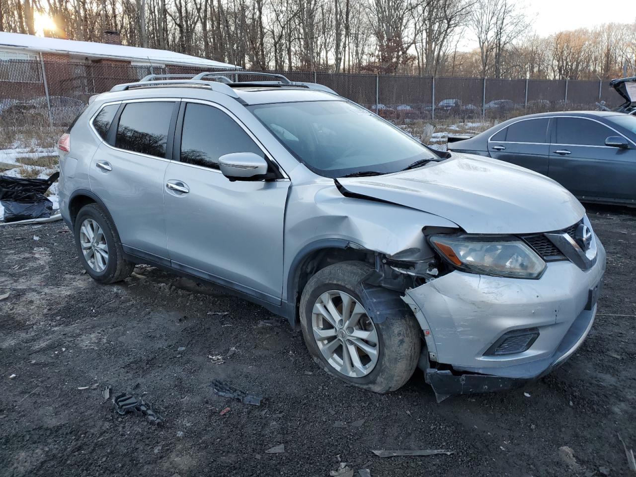 2015 Nissan Rogue - Image 4