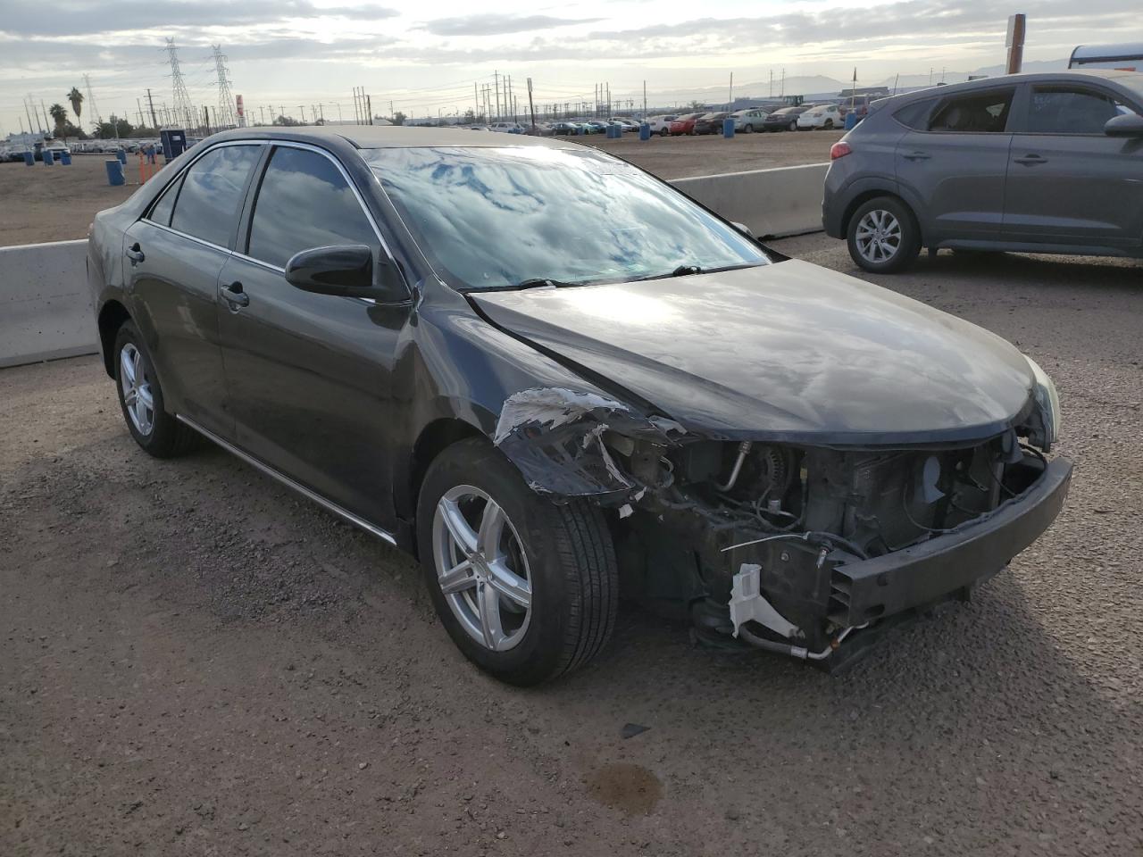 2014 Toyota Camry - Image 4