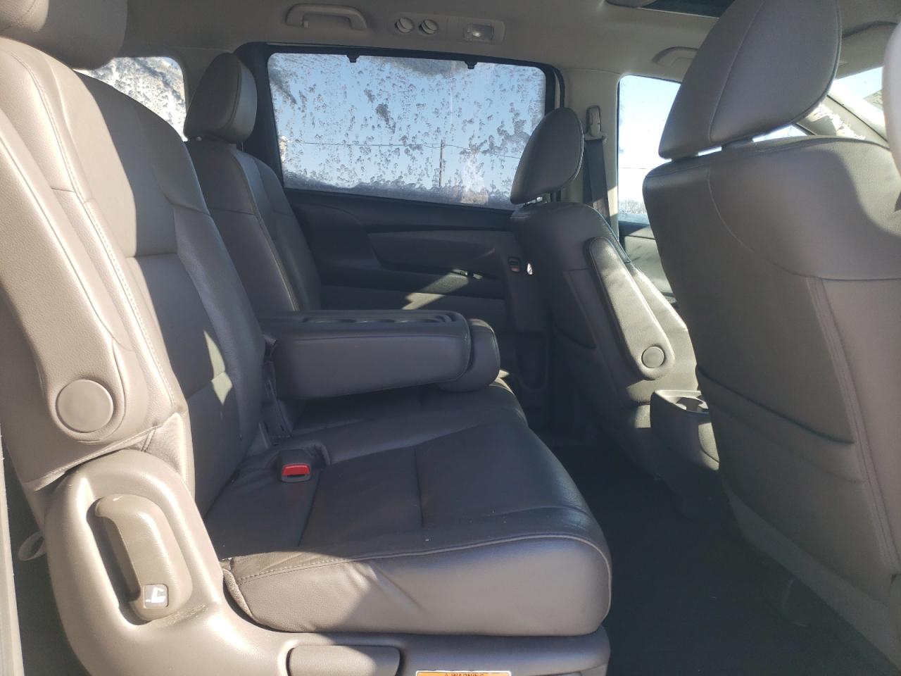 2016 Honda Odyssey - Image 11