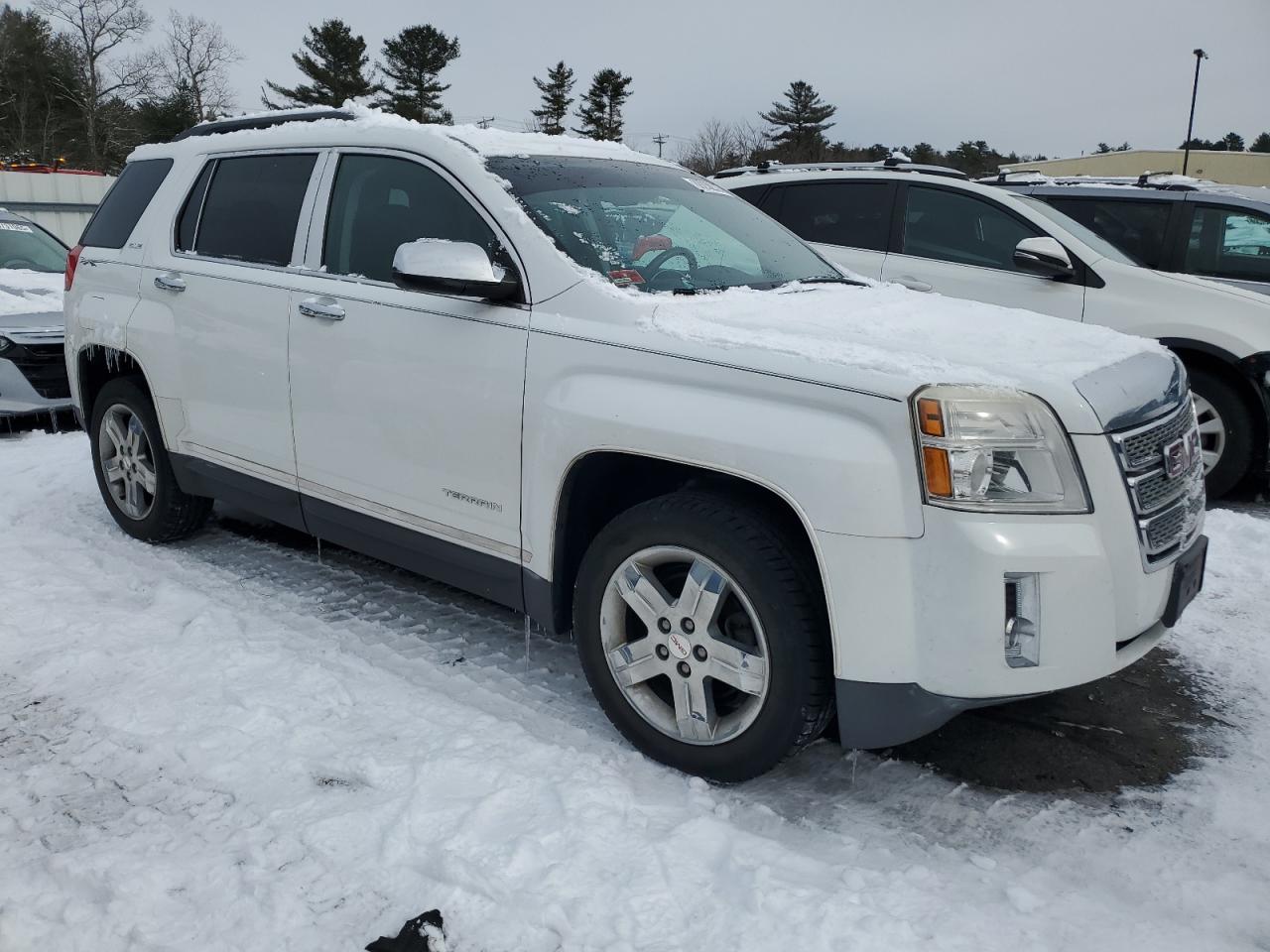 2012 GMC Terrain - Image 4