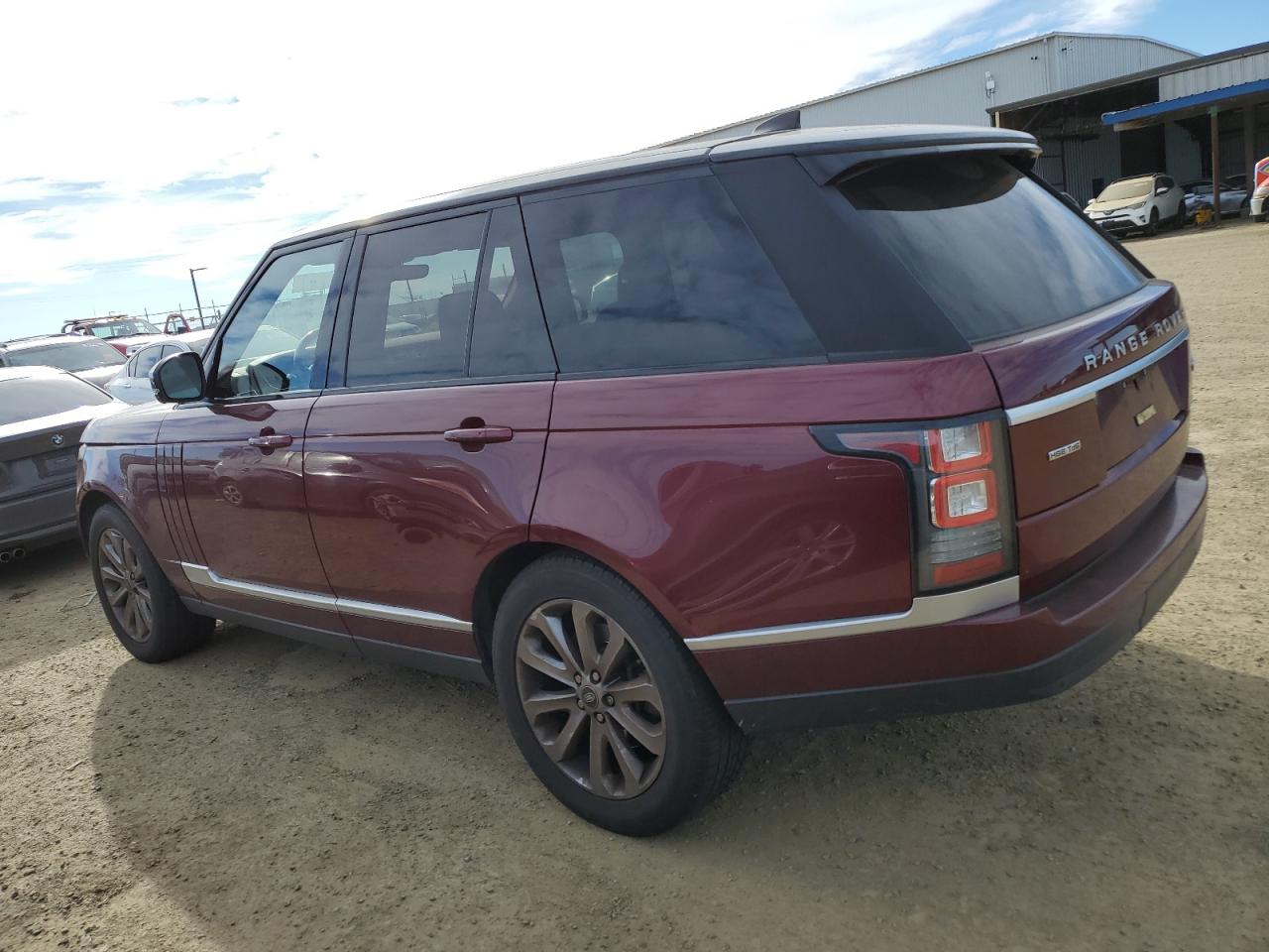 VIN SALGS2FK0HA330829 2017 LAND ROVER RANGEROVER no.2