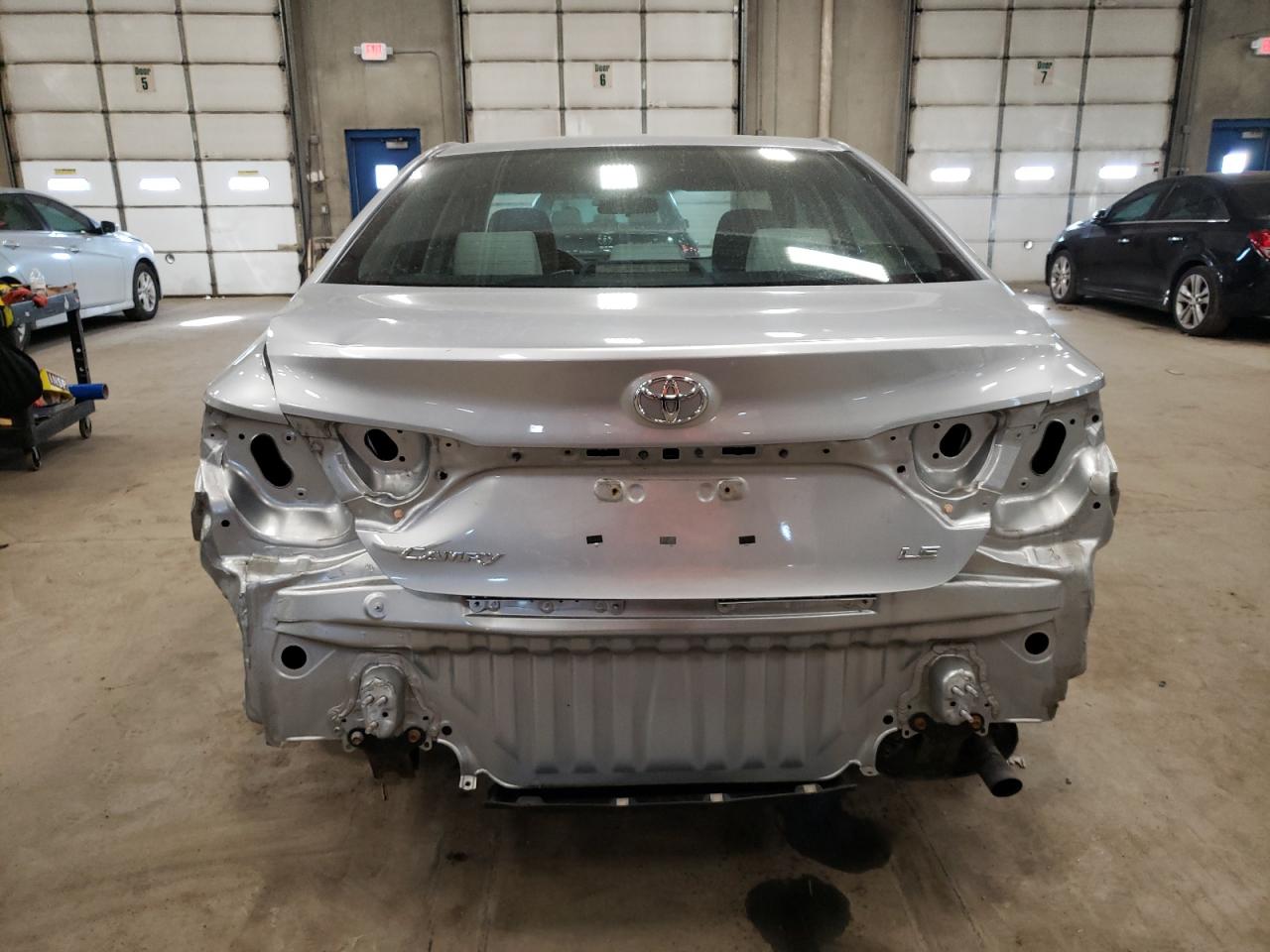 2015 Toyota Camry - Image 6