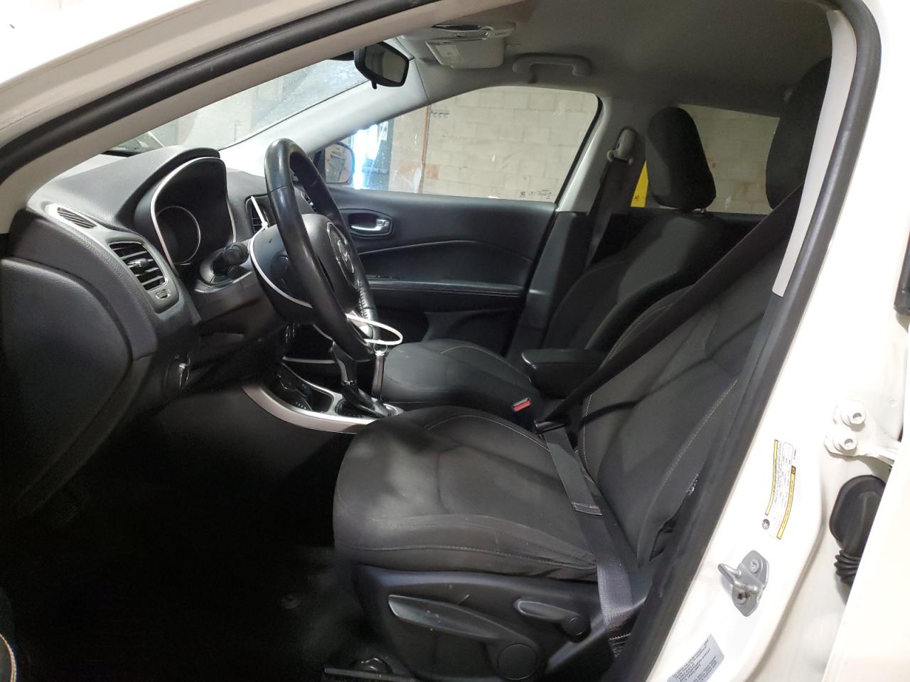 2018 Jeep Compass - Image 7