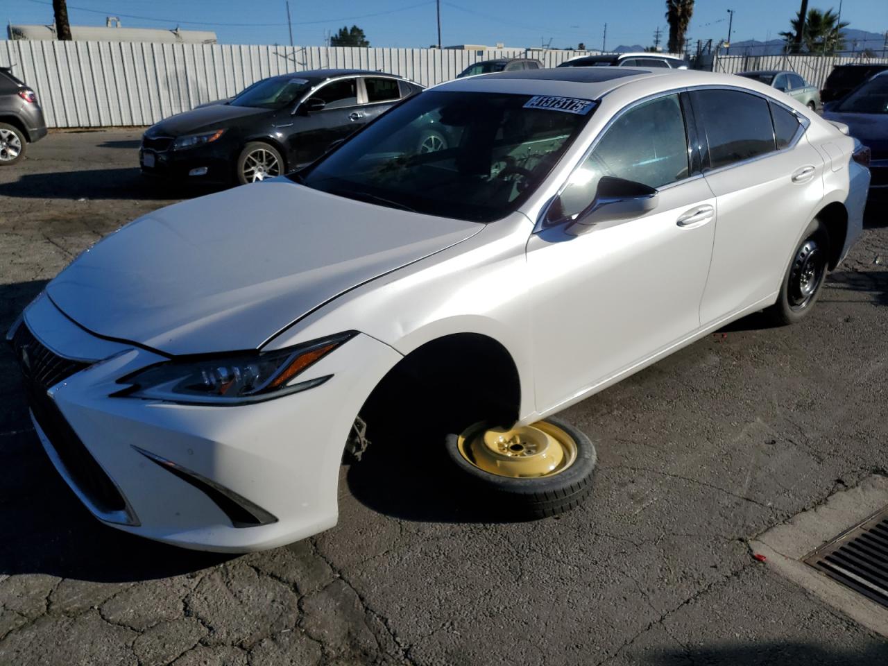 2023 Lexus ES - Image 1
