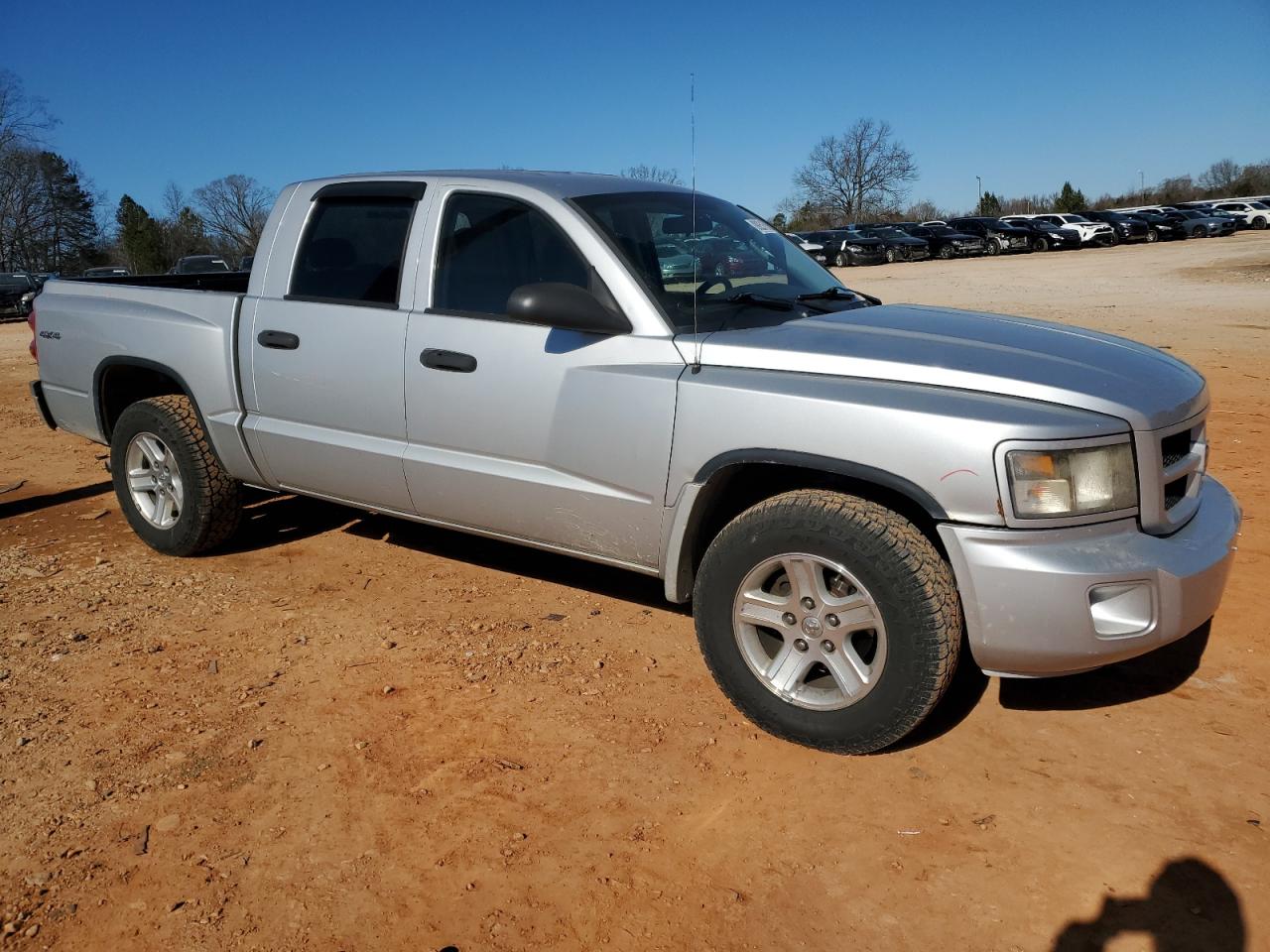 2011 Dodge Dakota - Image 4