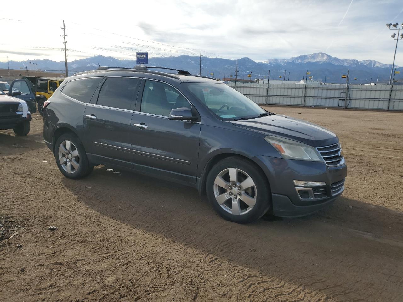 VIN 1GNKVJKD7EJ136666 2014 CHEVROLET TRAVERSE no.4