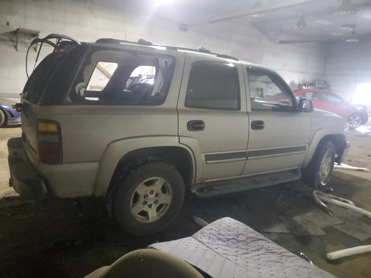 2004 Chevrolet Tahoe - Image 3