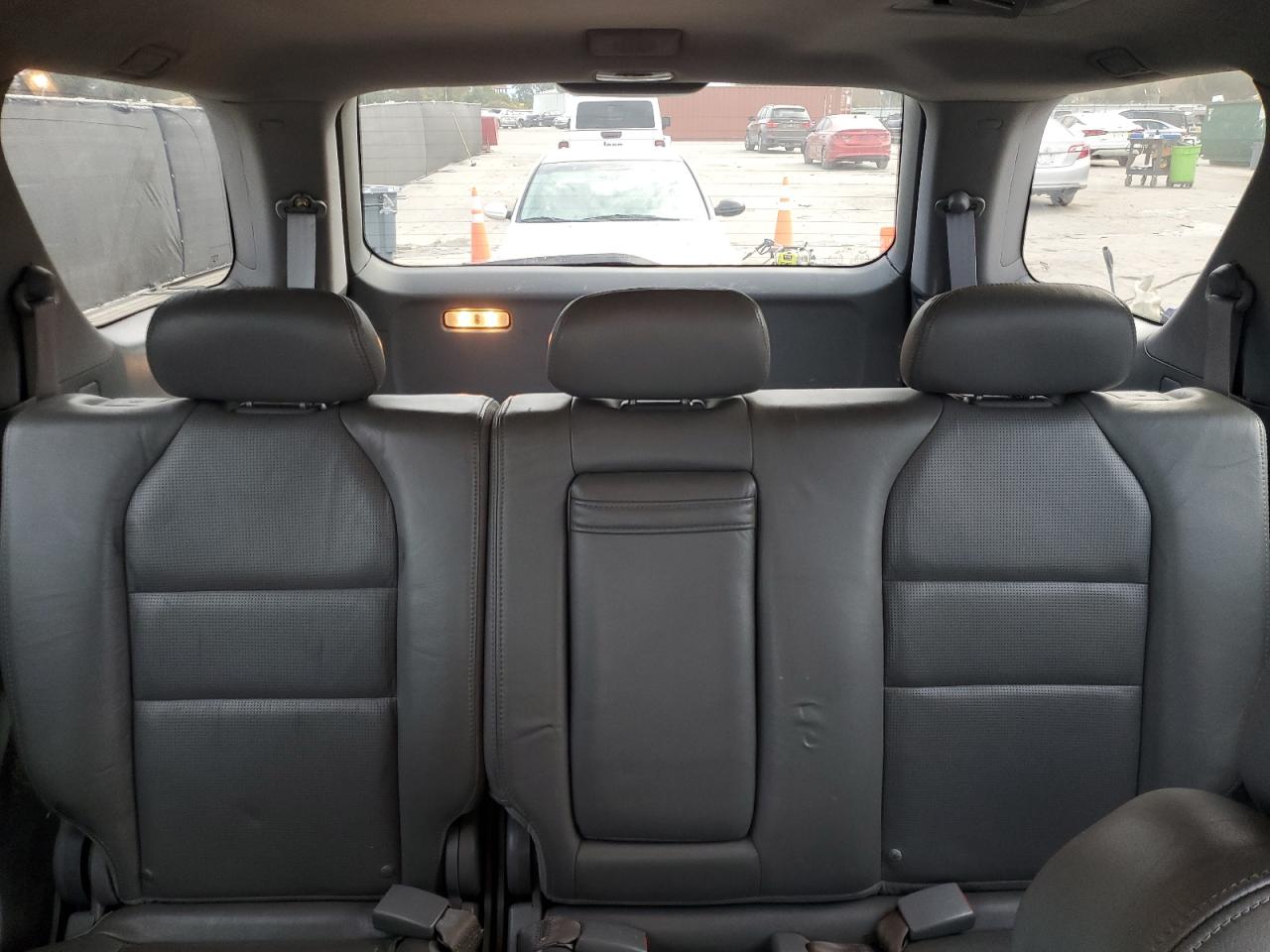 2005 Acura MDX - Image 10