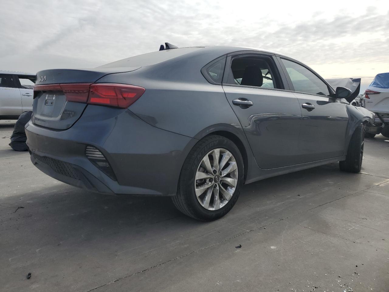 2024 Kia Forte - Image 3