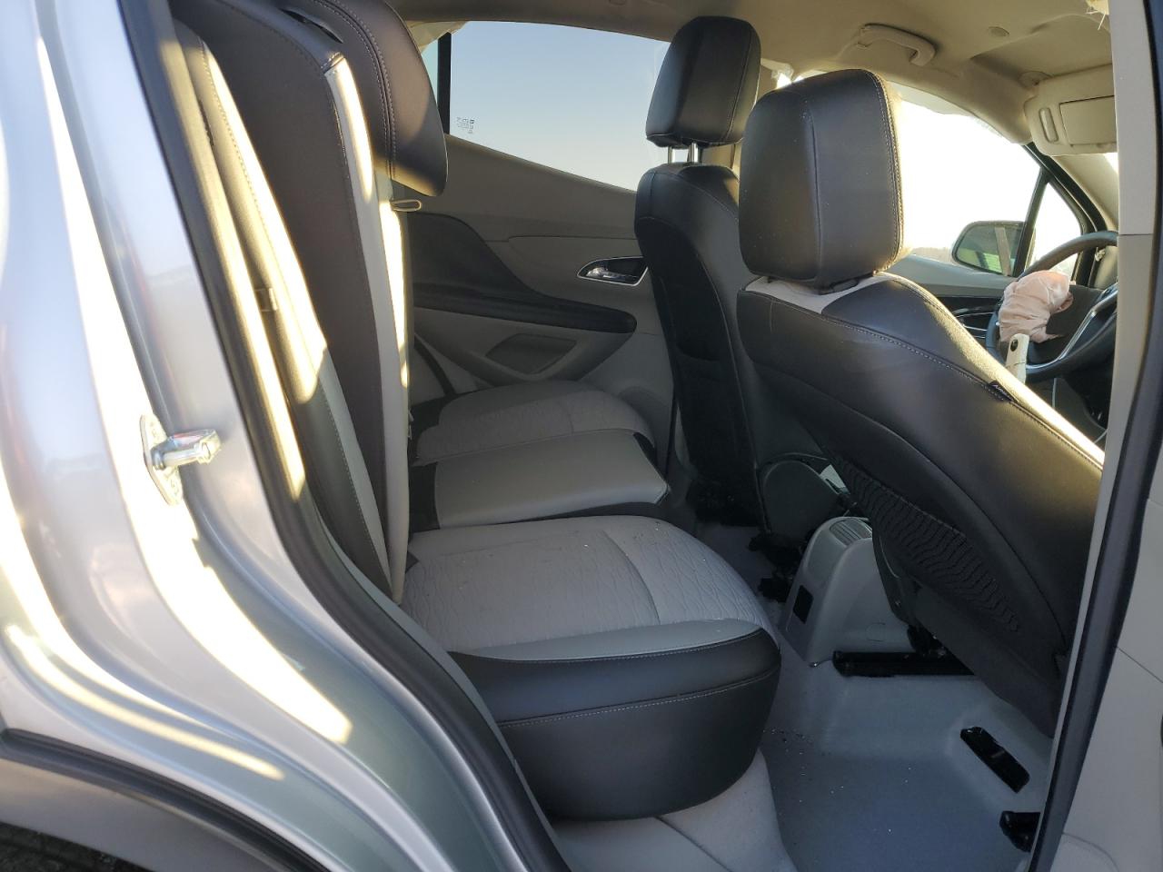 2016 Buick Encore - Image 11