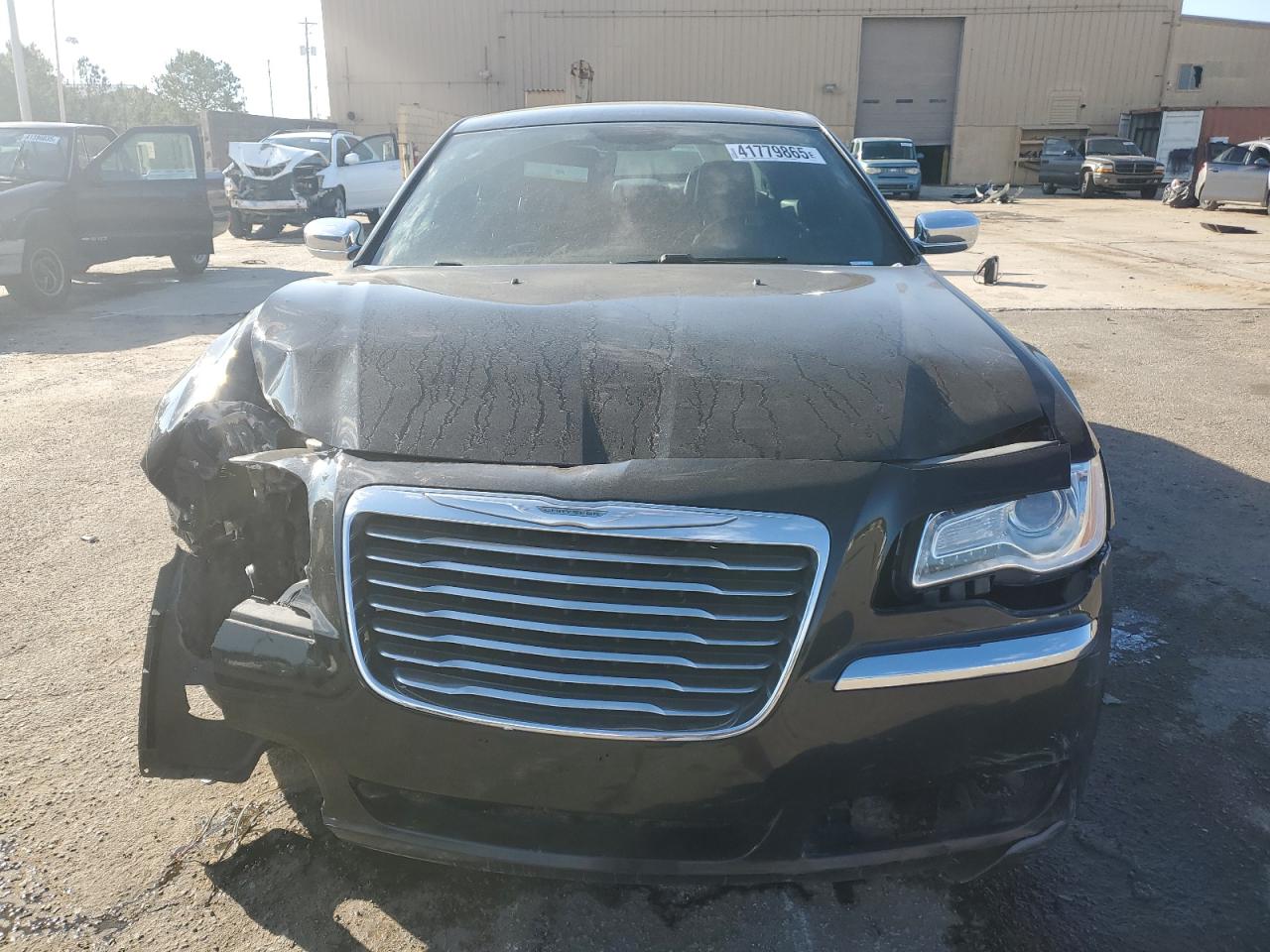2014 Chrysler 300 - Image 5