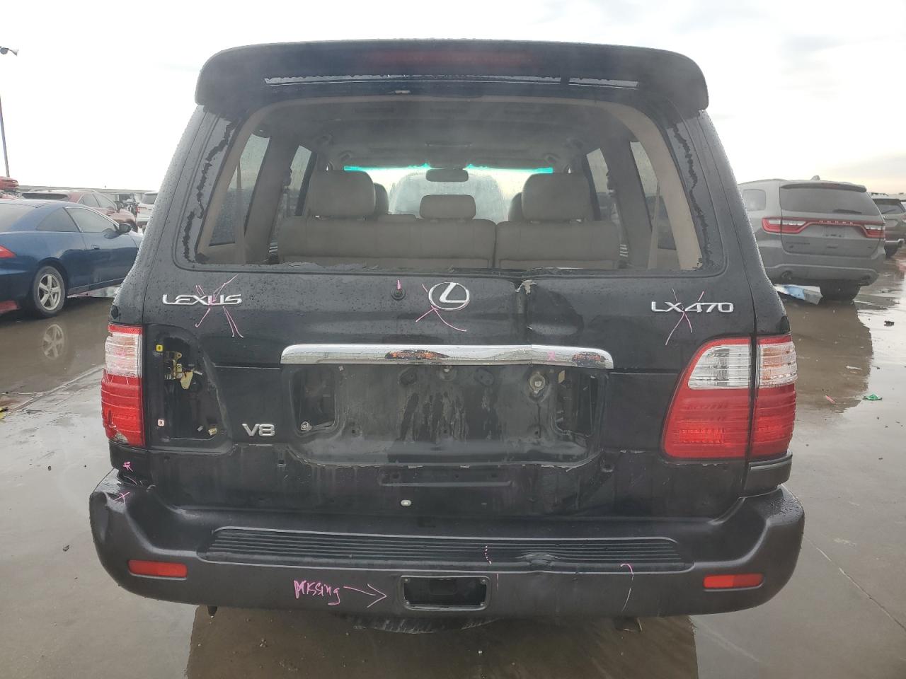 2005 Lexus LX - Image 6
