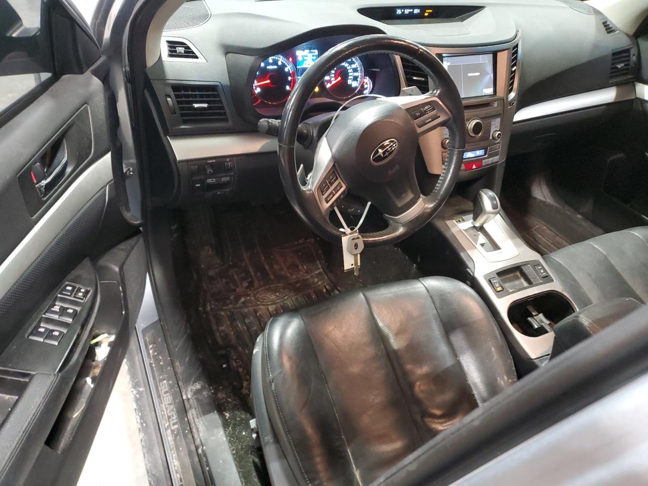2014 Subaru Outback - Image 8