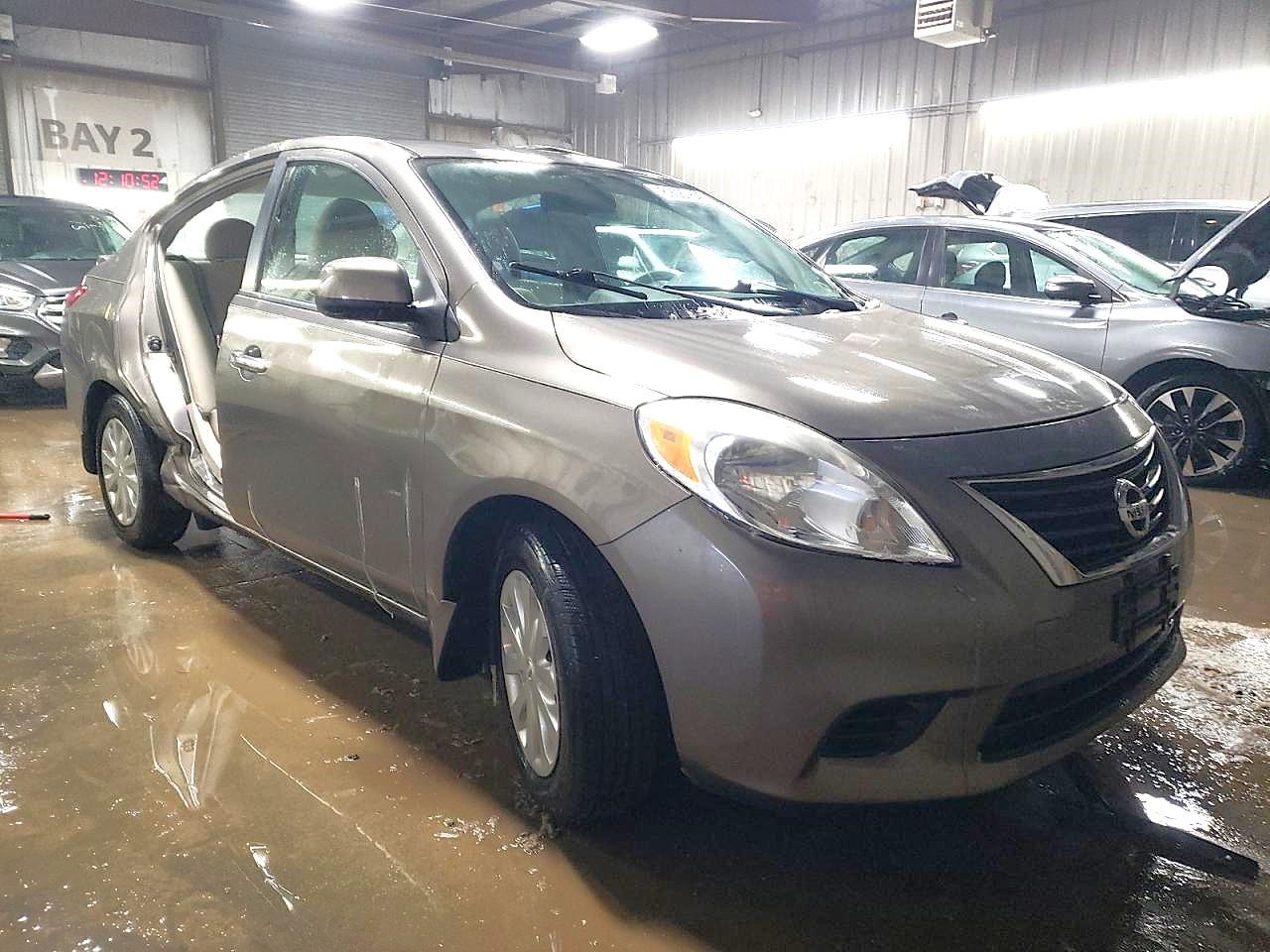2013 Nissan Versa - Image 4