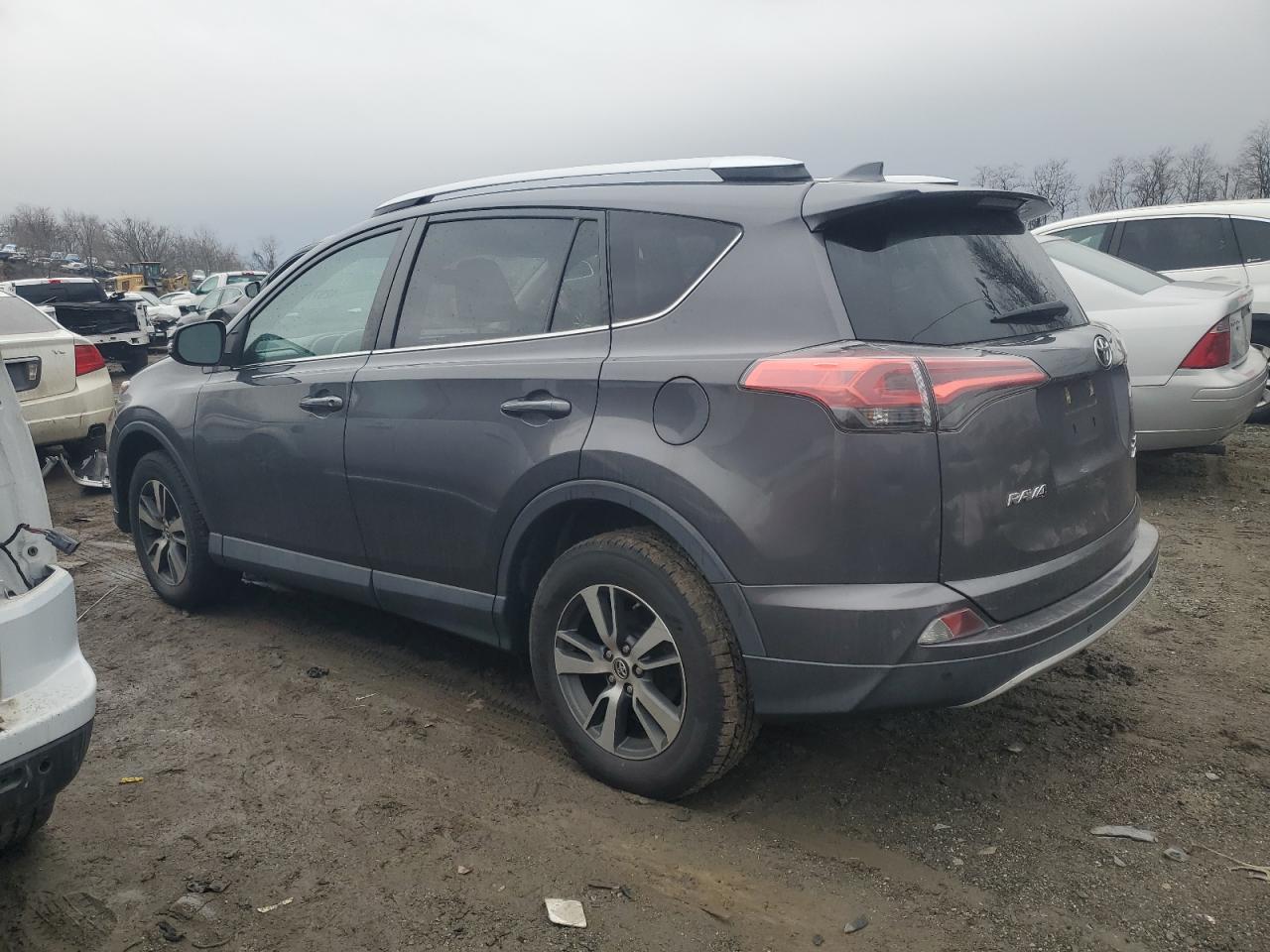 2016 Toyota RAV 4 - Image 2
