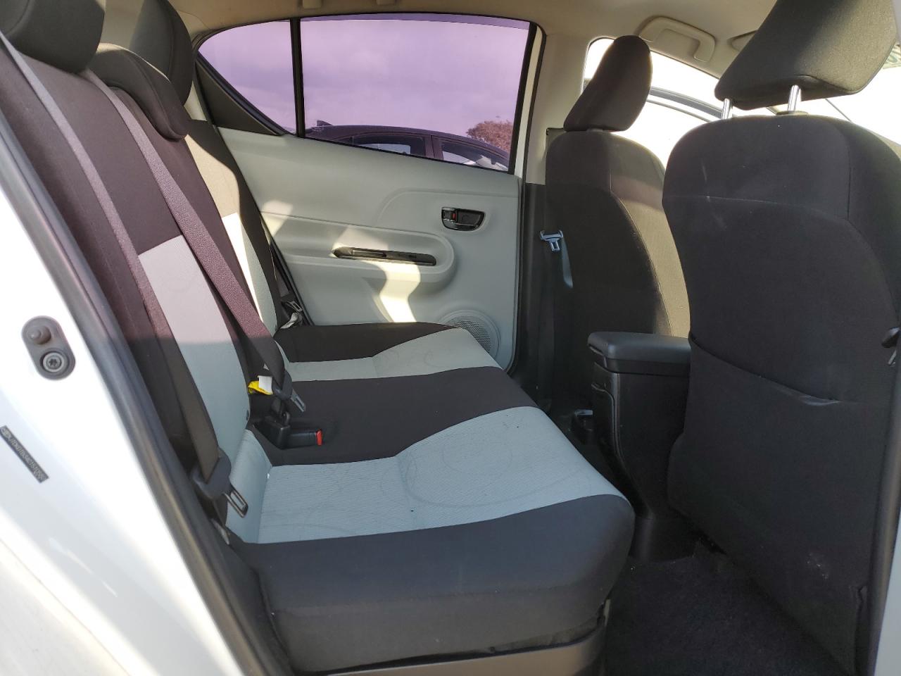 2012 Toyota Prius - Image 10