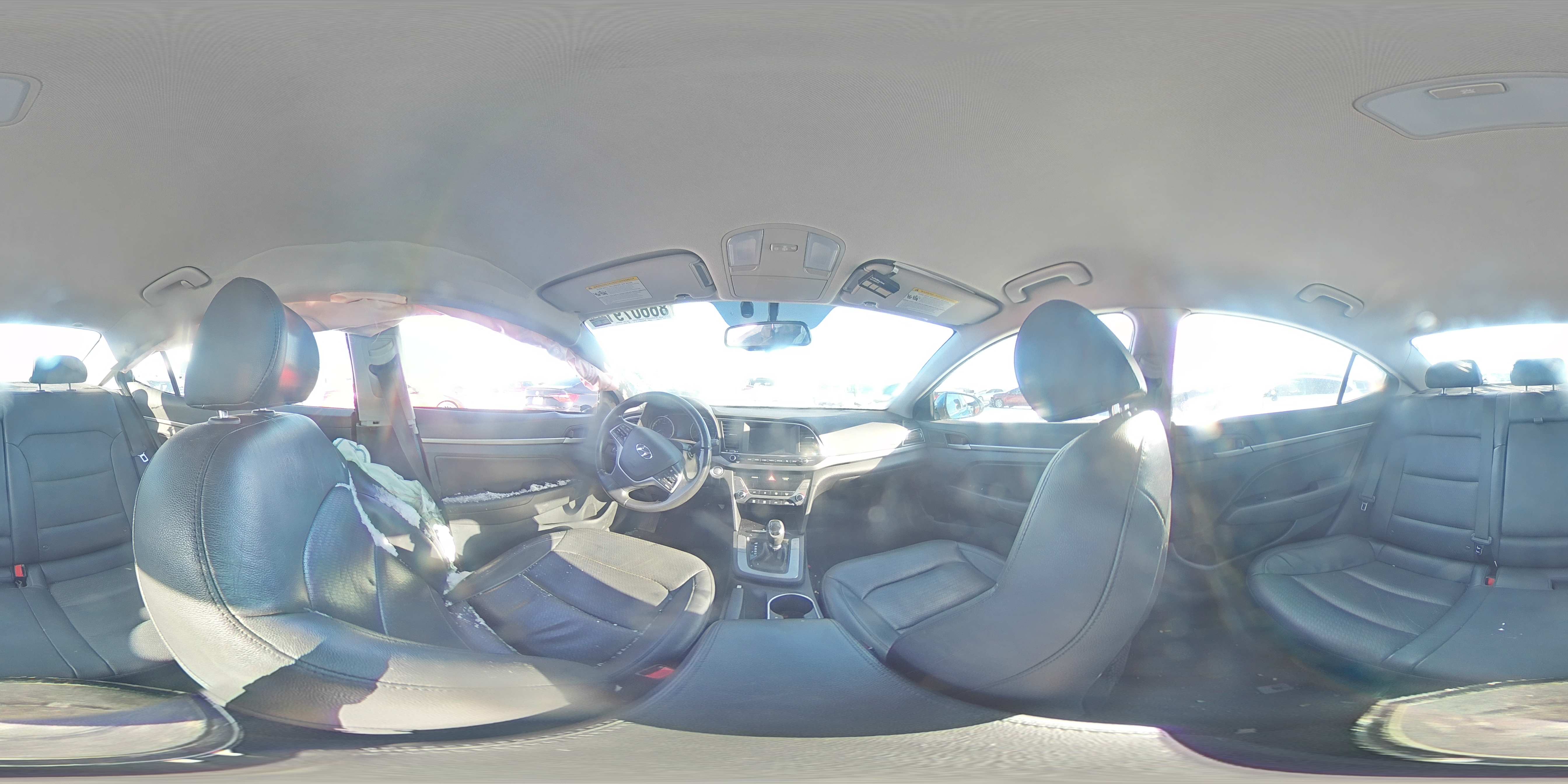 2017 Hyundai Elantra - Image 13