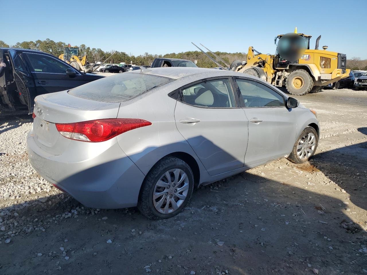 2011 Hyundai Elantra - Image 3