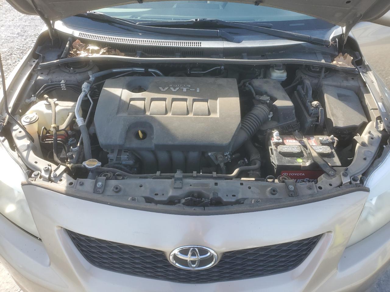 2010 Toyota Corolla - Image 13