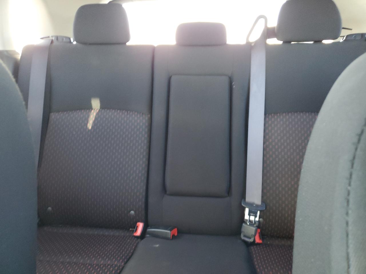 2017 Mitsubishi Outlander - Image 10