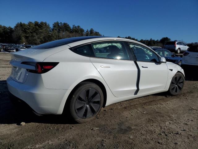  TESLA MODEL 3 2024 Biały